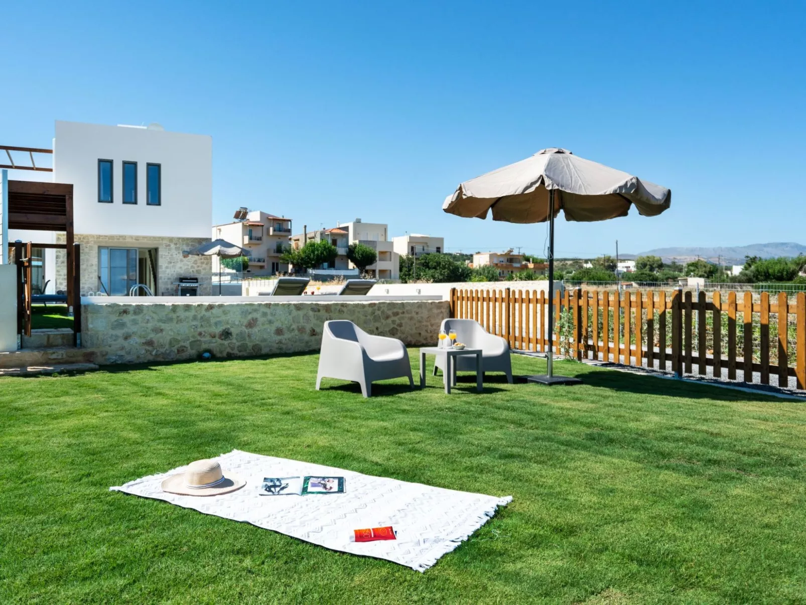 Villa am Strand in Rethymno mit privatem Pool-Buiten