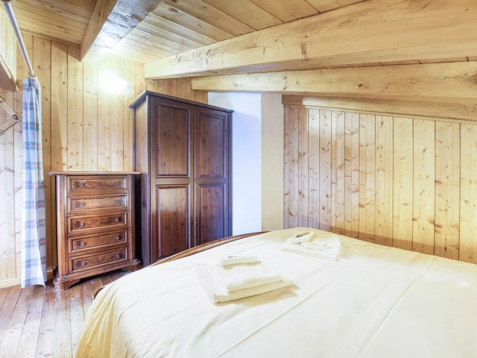 Wohnung in Roco Country Centre 4-Binnen