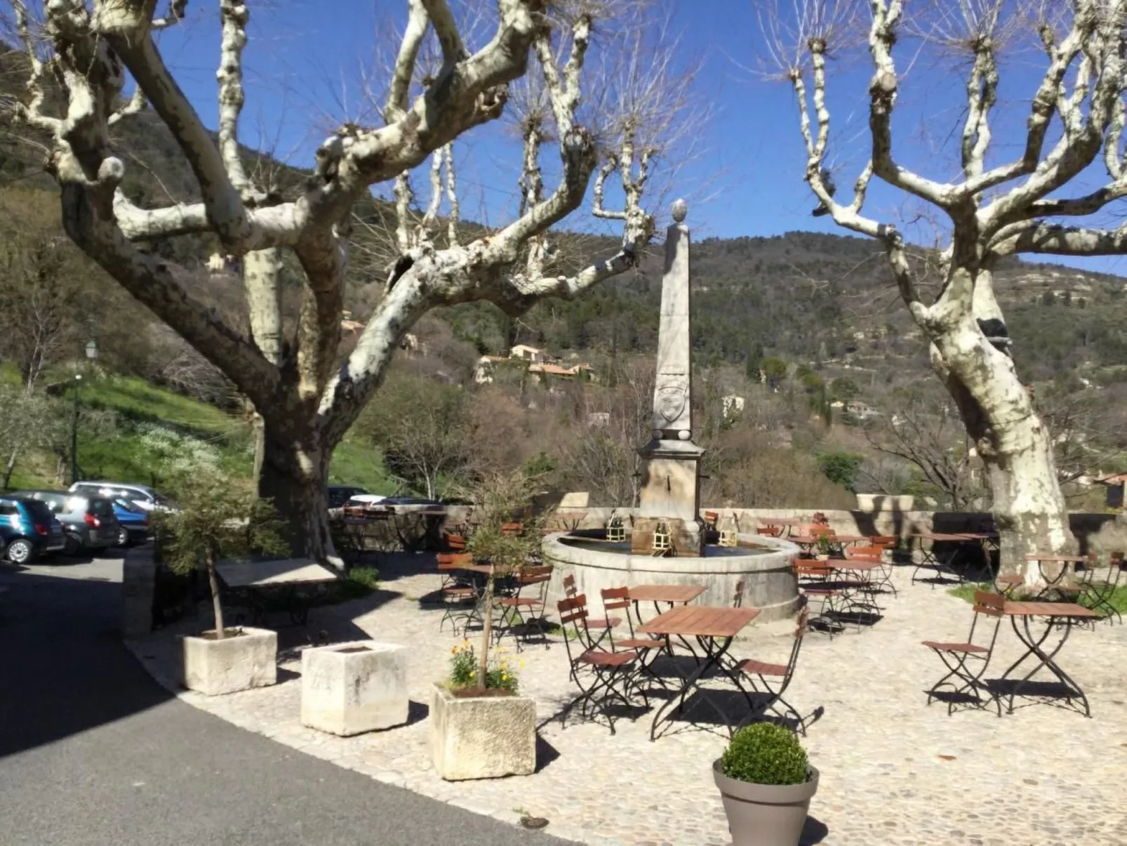 "Meline" mit Aussicht-Buiten