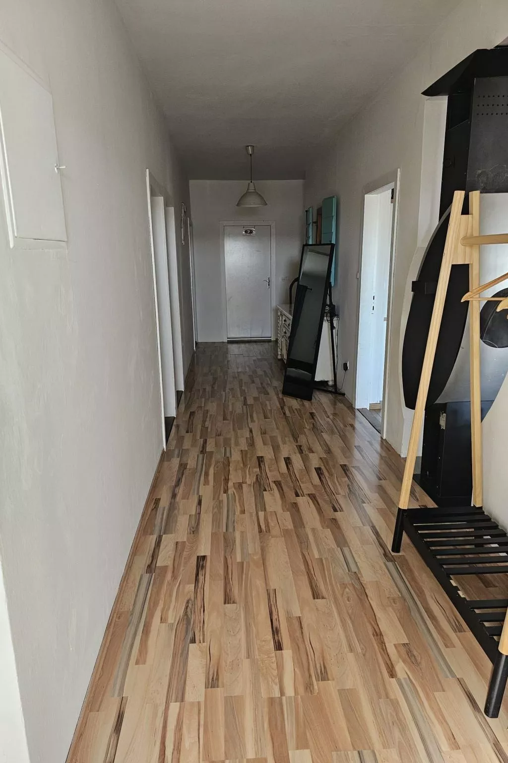 Mit Blick auf das Wasser-Binnen