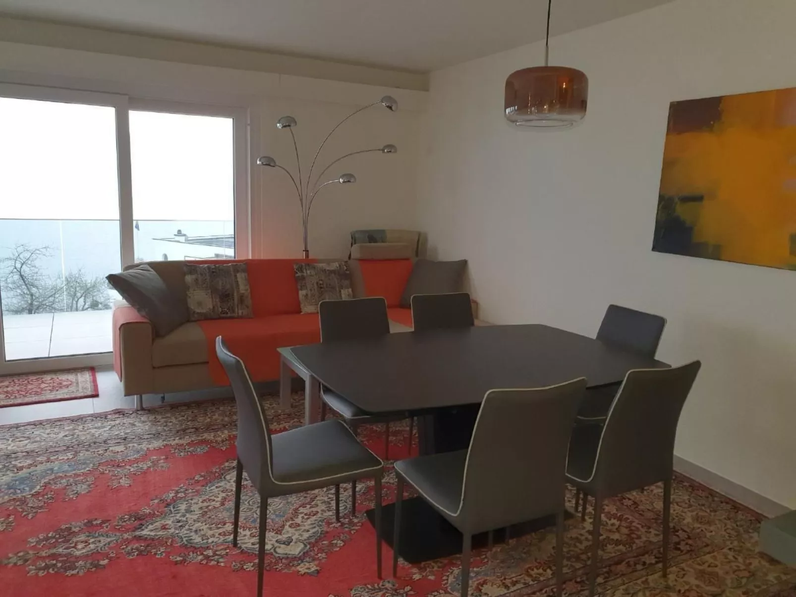 Appartement mit Balkon-Image-tags.info