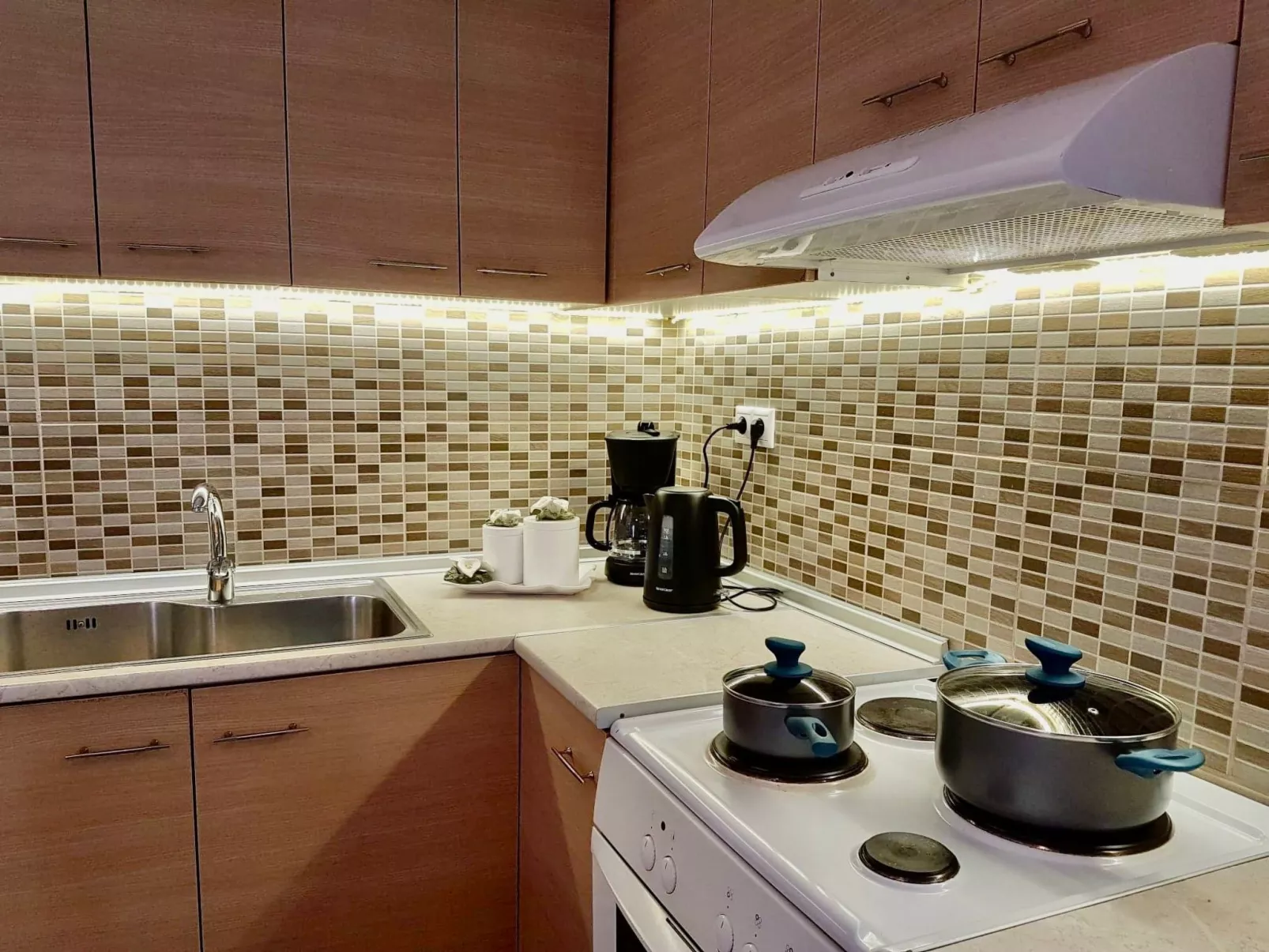 Für 3 Personen ca. 58 m&sup2; in Rhodos-Stadt, Ägäis (Rhodos)-Image-tags.info