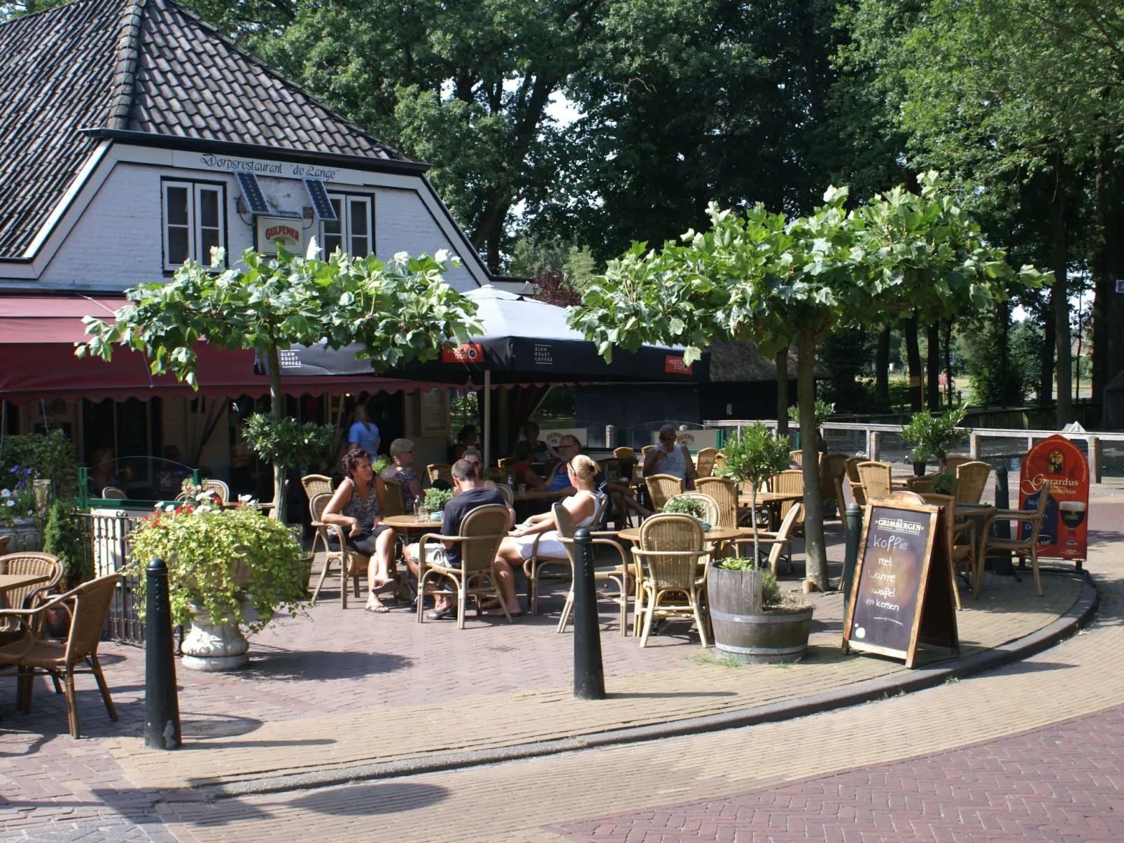 Geschmackvoll eingerichtetes Bauernhaus aus dem 19.-Buiten