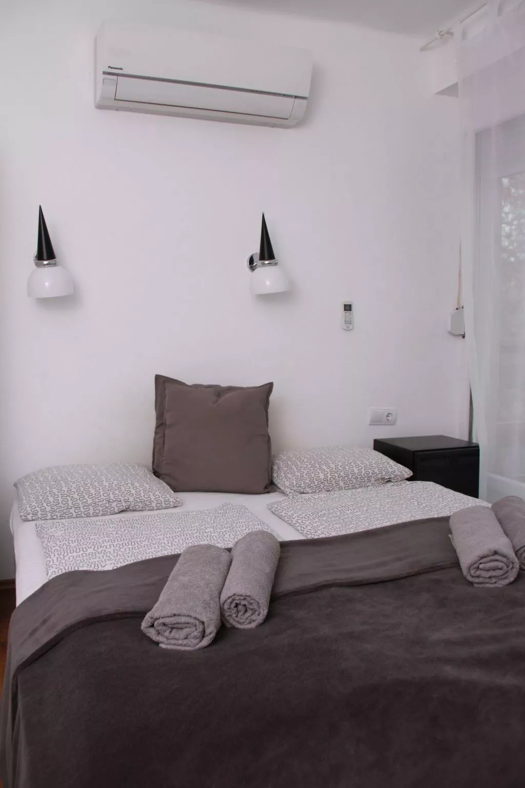 Apartment für acht Personen im Dachgeschoss-Image-tags.info