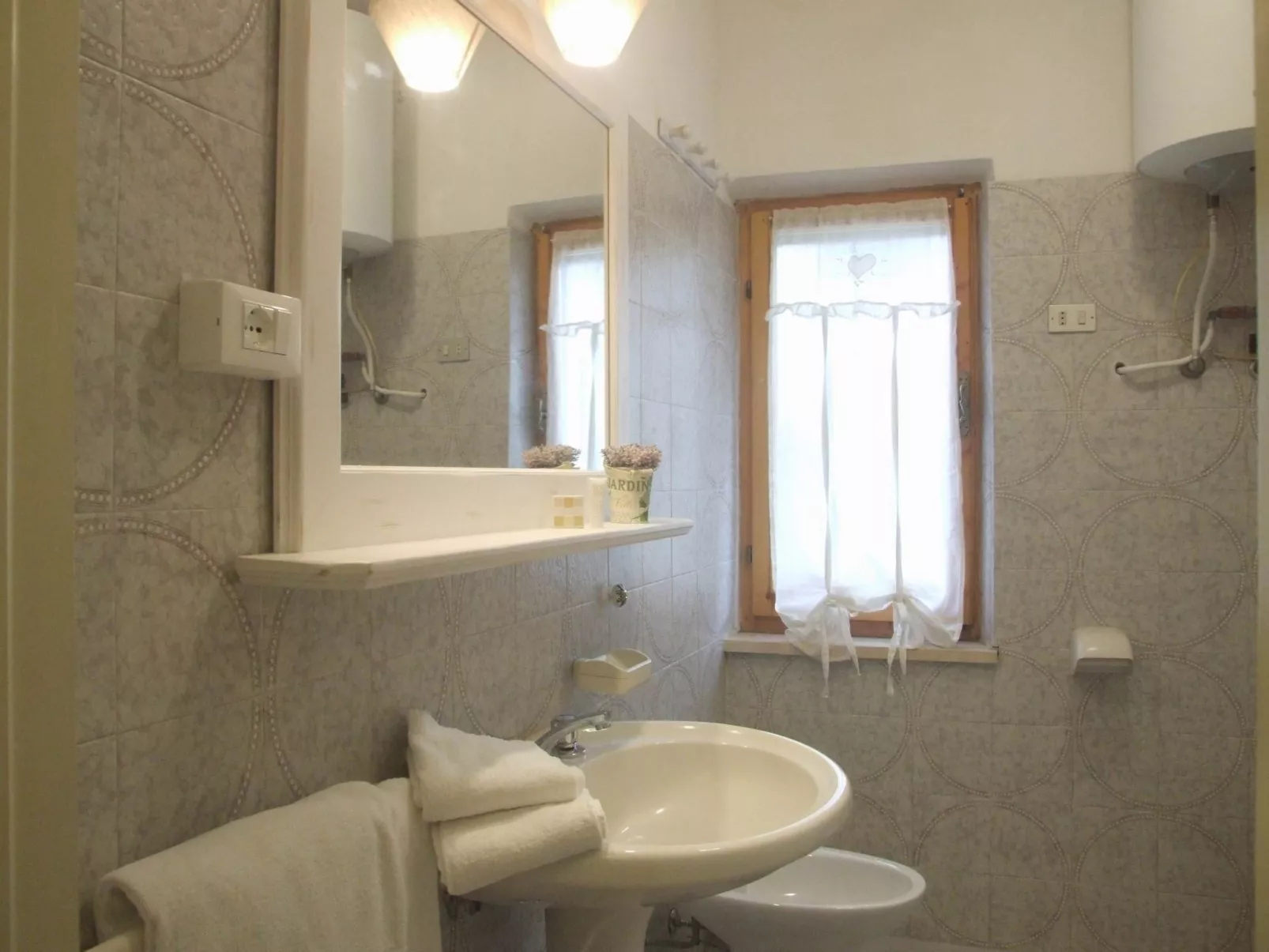 Rosa Peonia' Wohnung mit Terrasse-Binnen