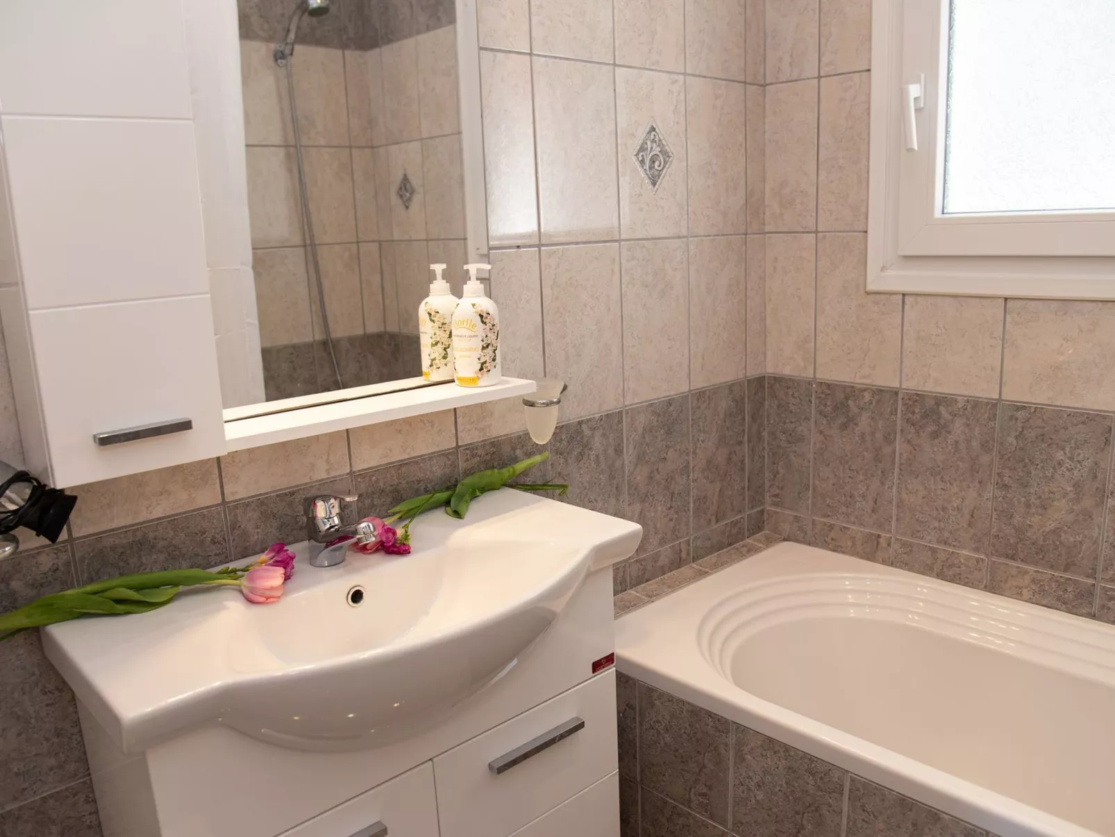 Villa Anthula mit Pool und herrlichem Meerblick-Image-tags.info