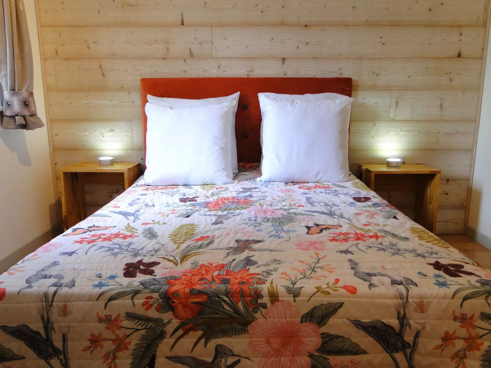 Gite Lys Montagnes du Jura mit Spa Sauna Fluss-Binnen