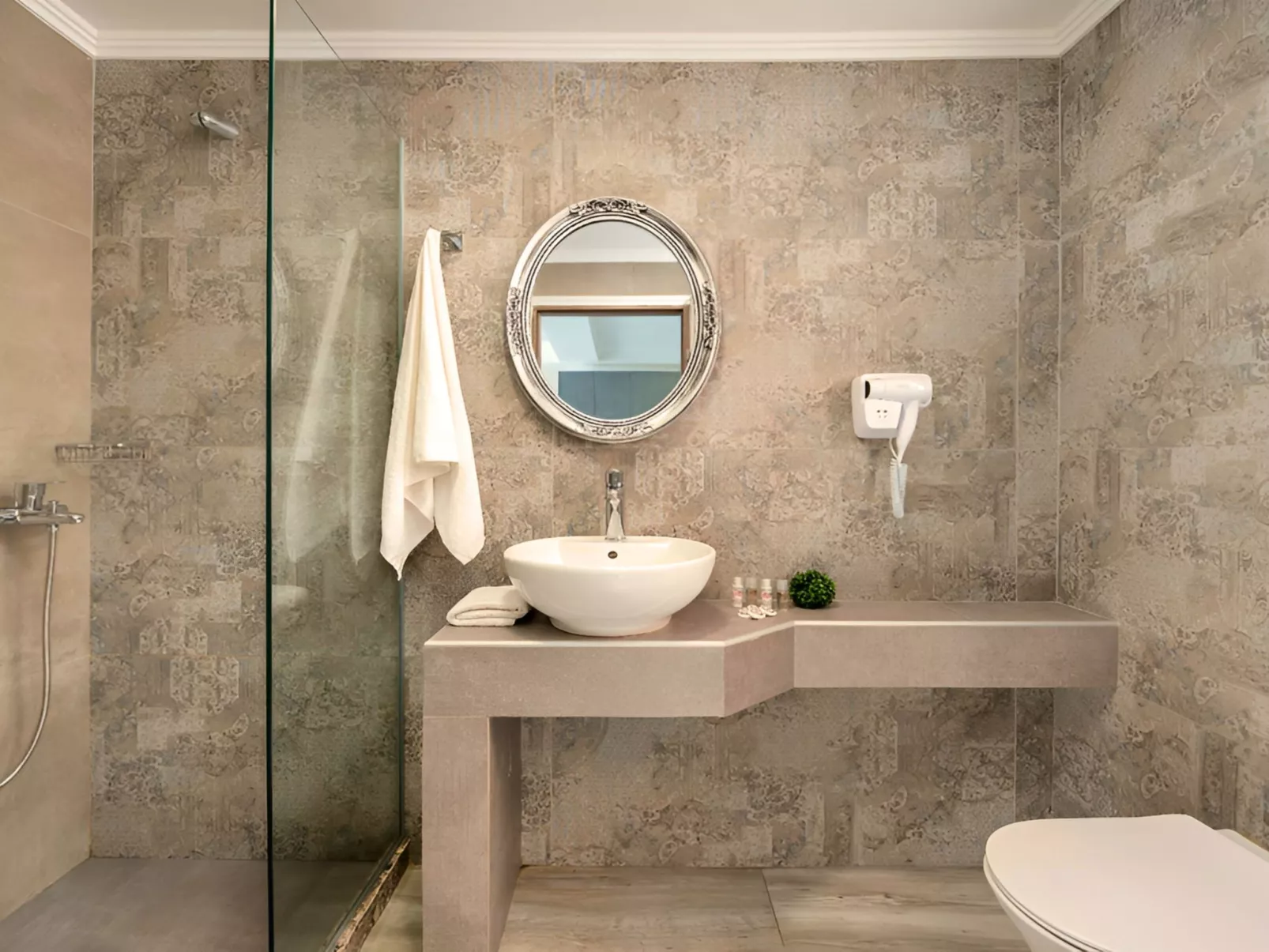 Pnoe Beachside Studio-Image-tags.info