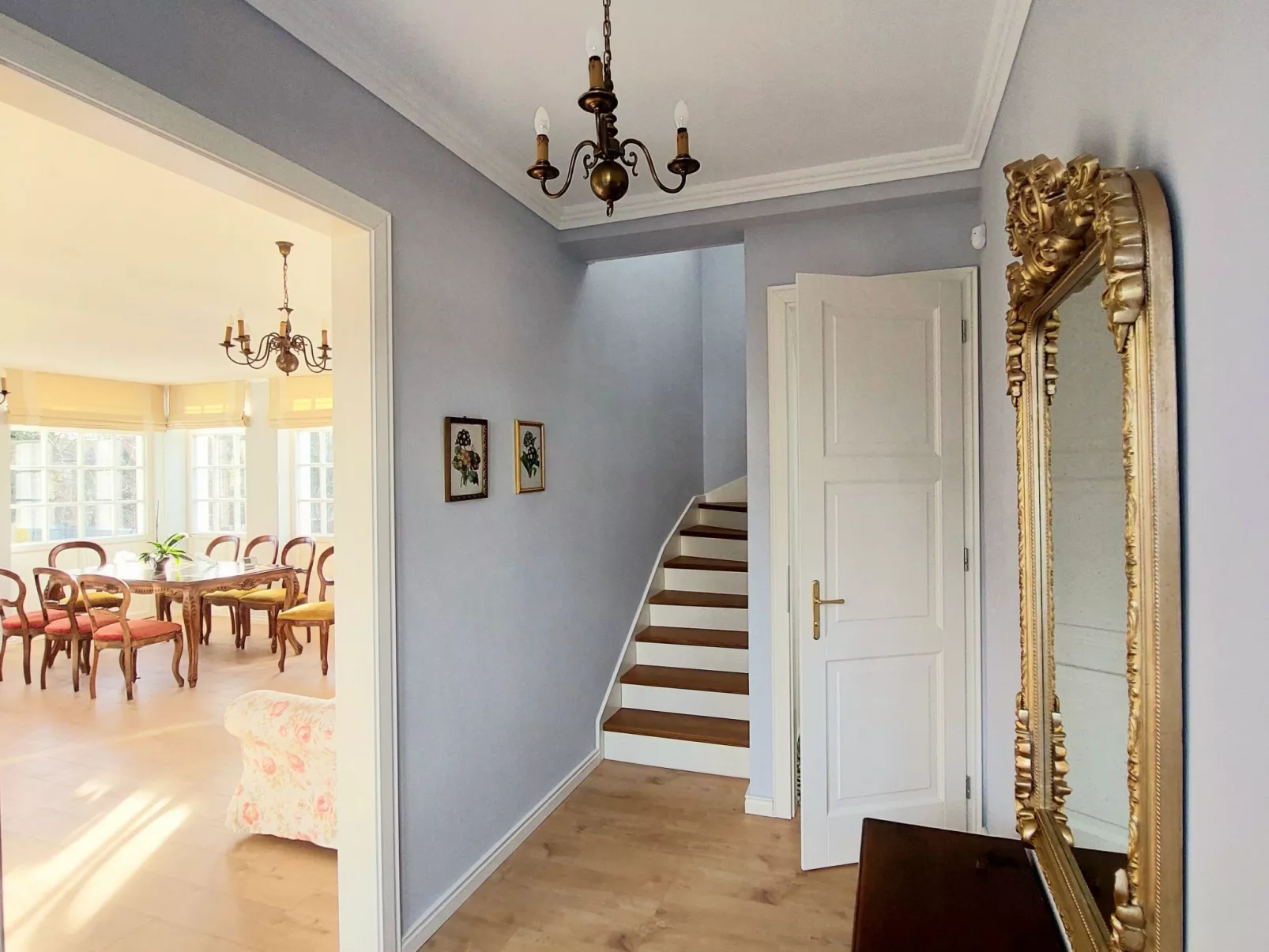 Villa für zehn Gäste 200 Meter vom Strand-Binnen