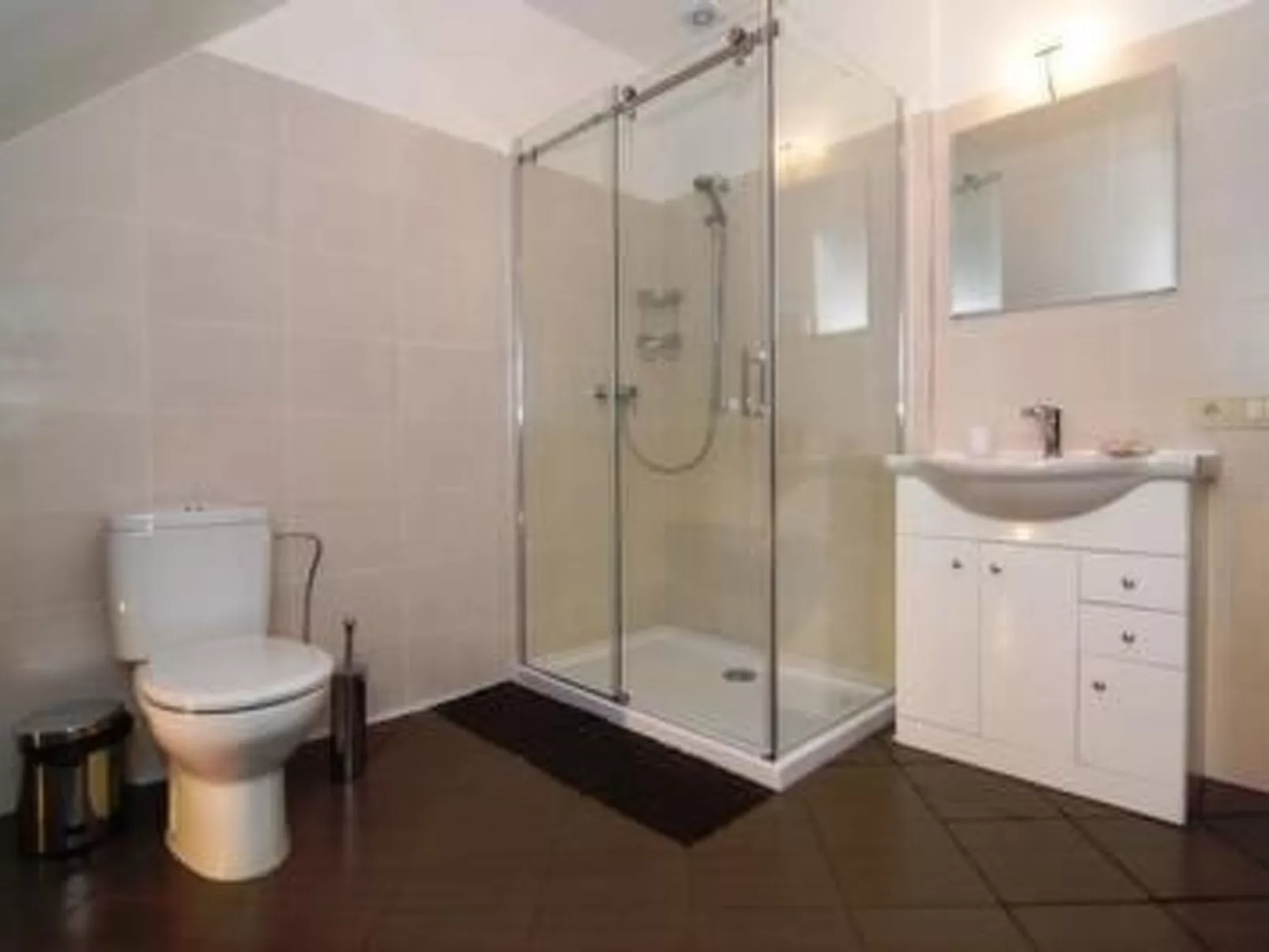 Charmante Waldvilla Dzukijos Uoga am See-Image-tags.info