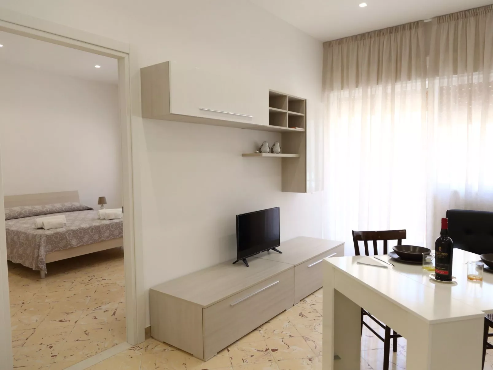 Balcone Giglio-Binnen