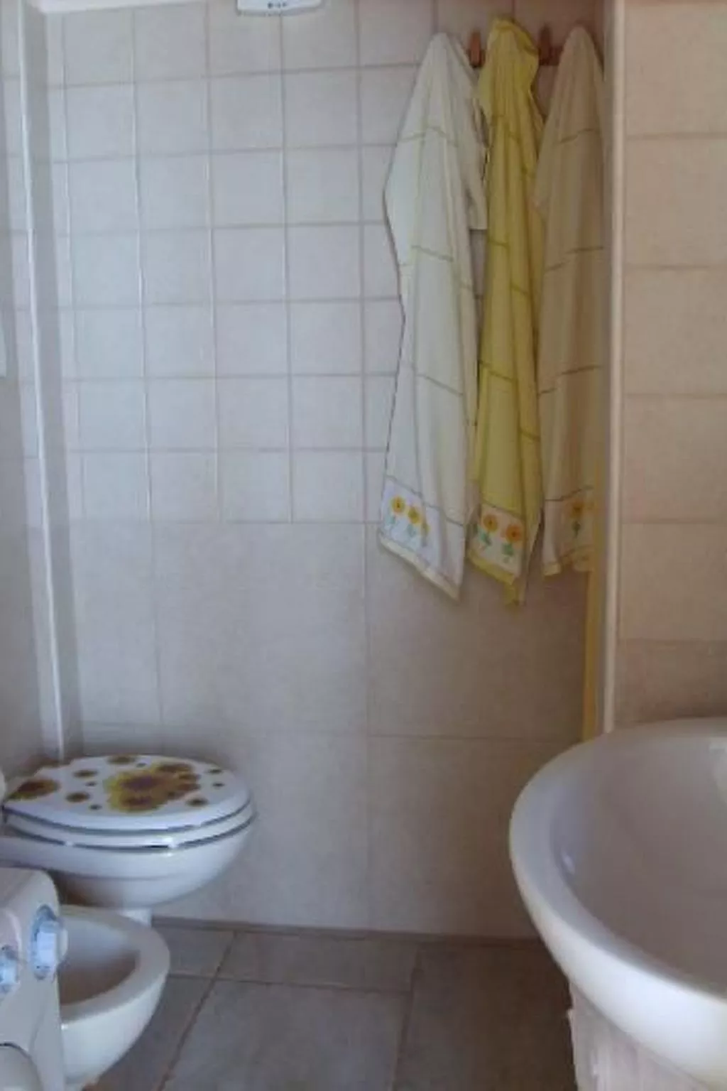 GIALLO-Image-tags.info