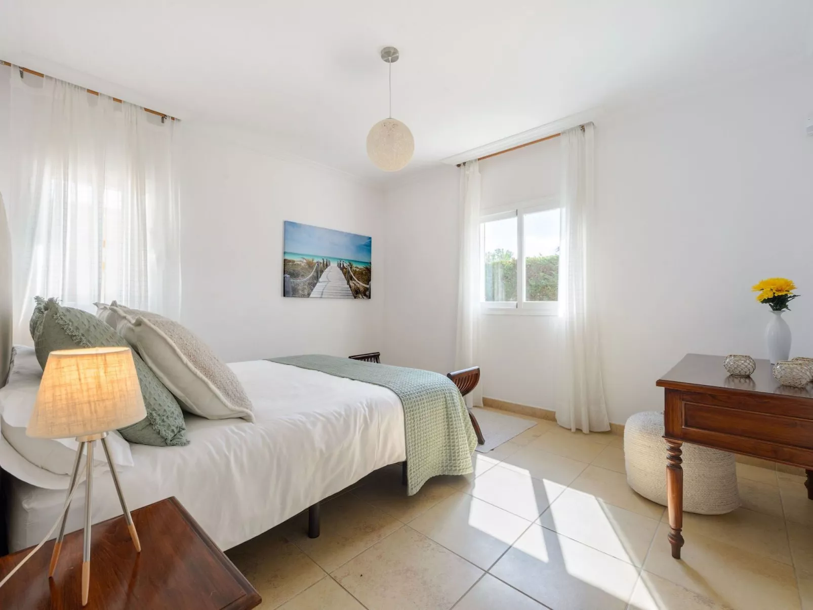 Schöne Villa Belvedere mit 4 Schlafzimmern, 3 Bädern, beheiztem Pool, zwei Whir-Binnen