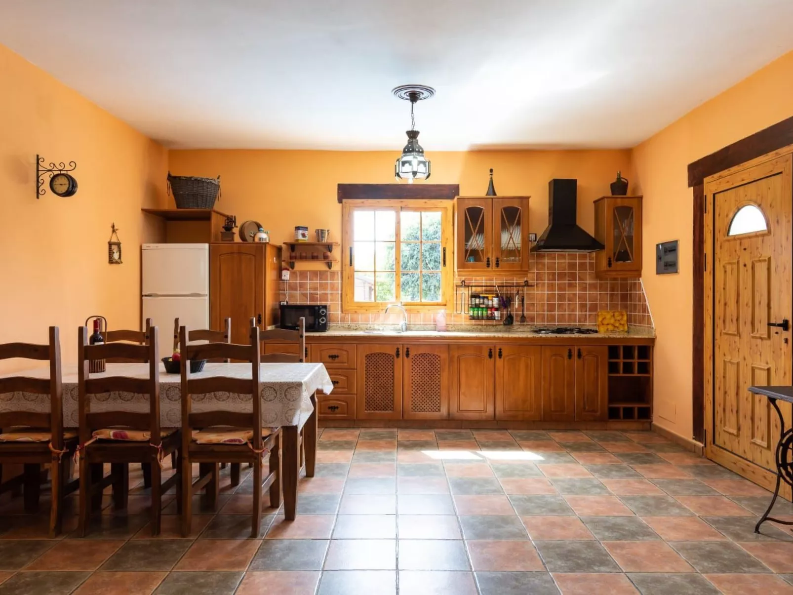 "La Almendra" mit Terrasse-Image-tags.info