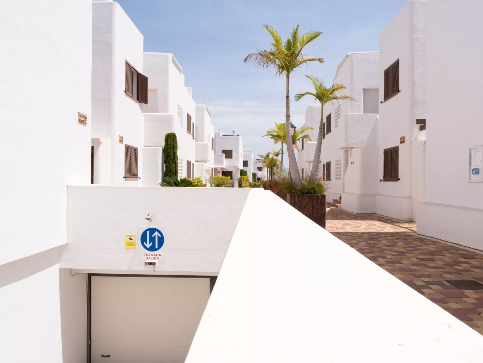 Entspannungs- und Aktivitätsumgebung - E-Ladegerät-Buiten