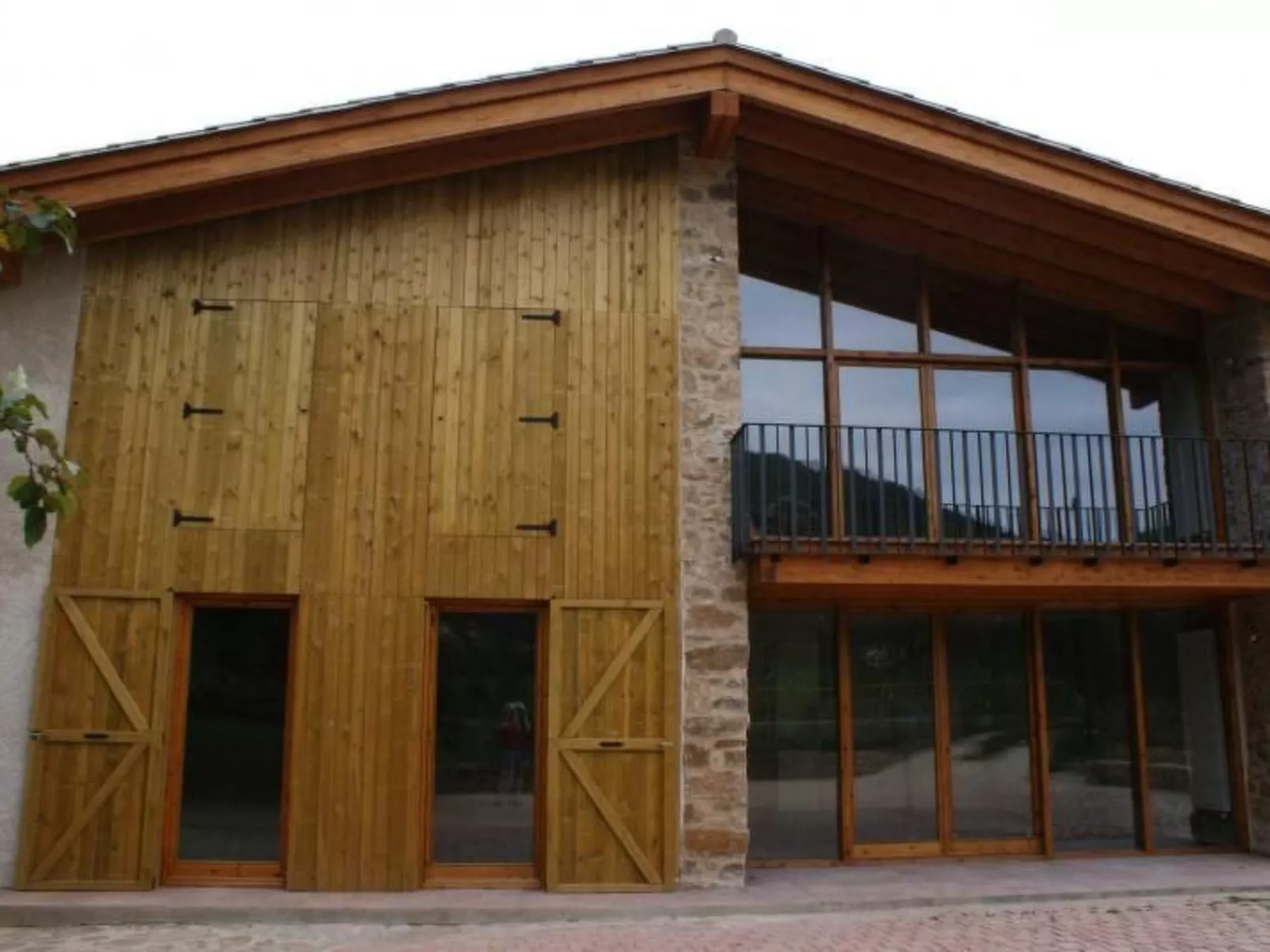 Wohnung El Graner mit großer Fensterfront-Buiten