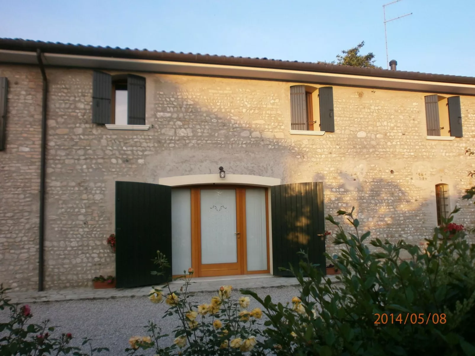 Wohnung 'Rose' mit Terrasse-Buiten