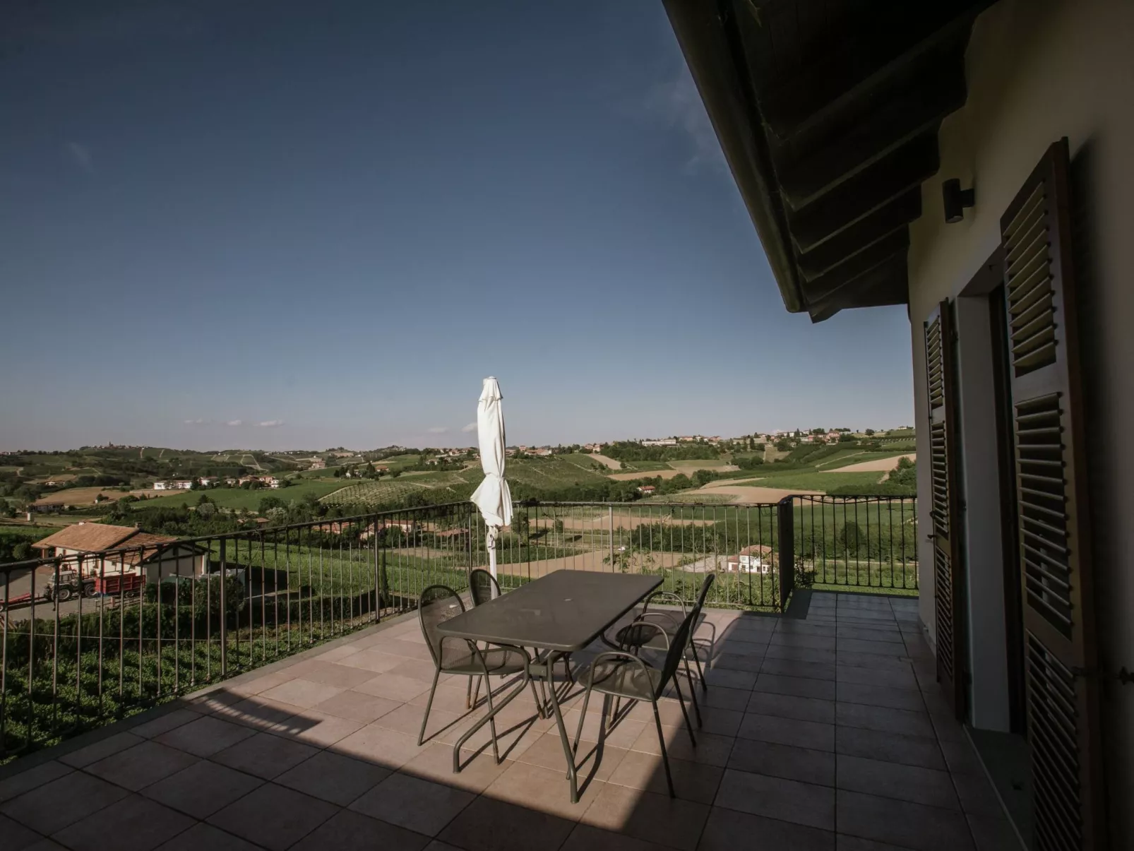 'Barbera' mit Pool-Buiten