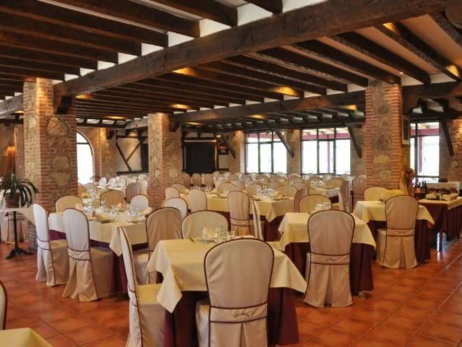 Wohnung in Sotoserrano mit Terrasse und Garten-Binnen