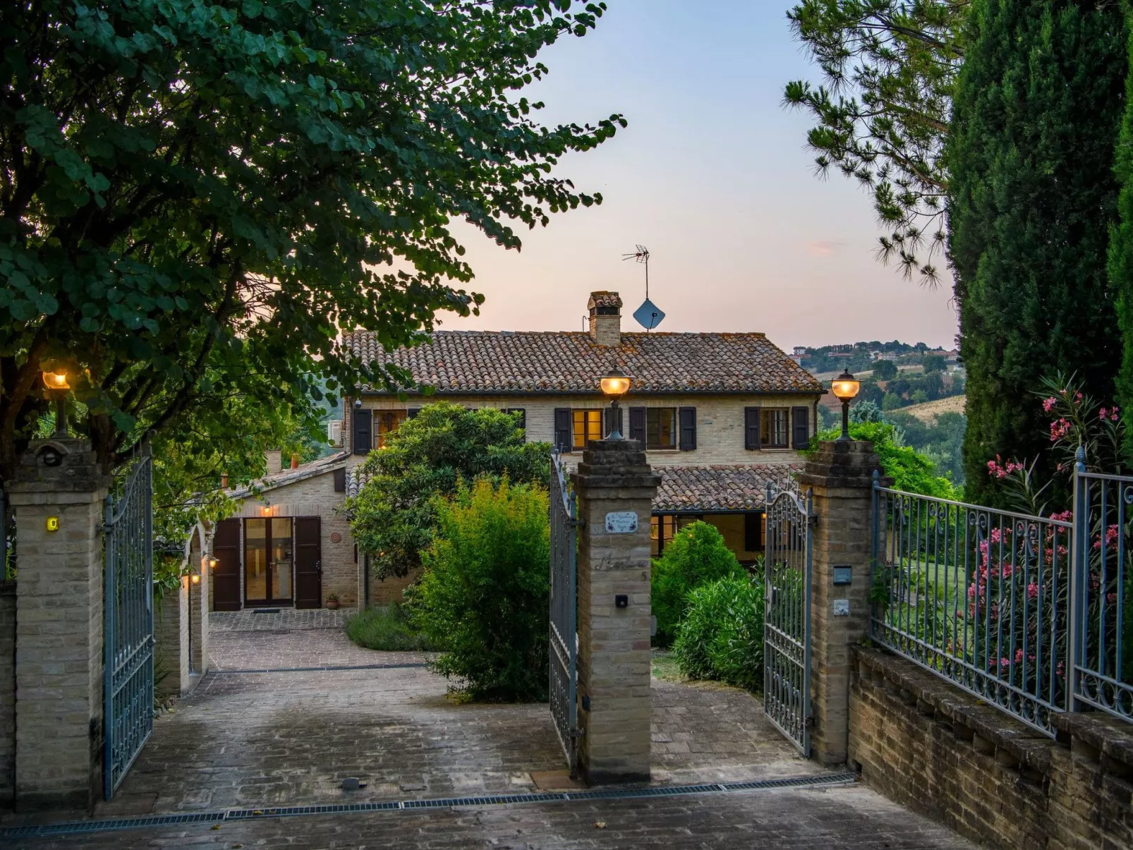 La Girolima, MarchFerienhäuser-Buiten