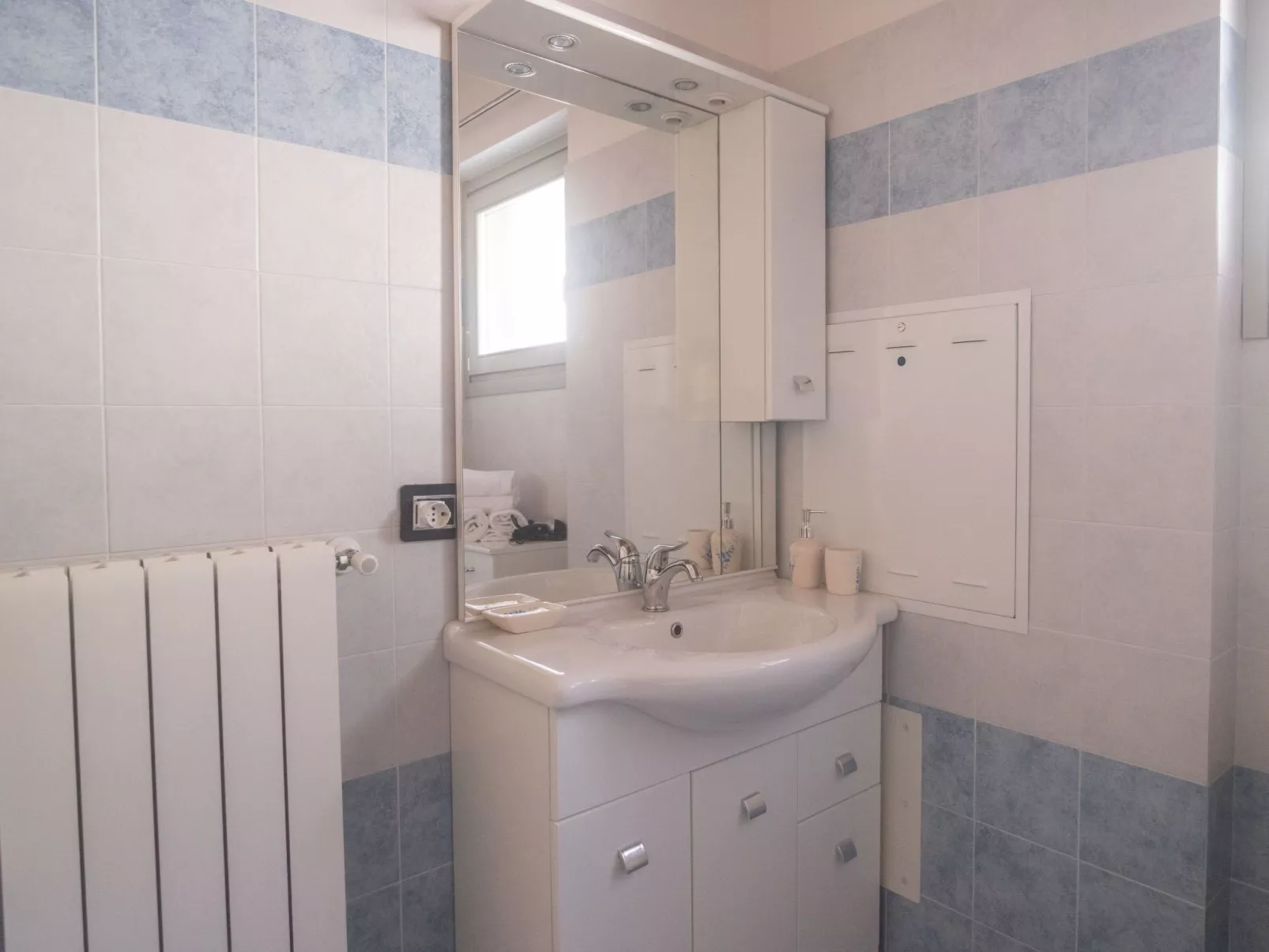 Terrazza a Lago - Zweizimmerwohnung mit Terrasse und Schwimmbad-Image-tags.info