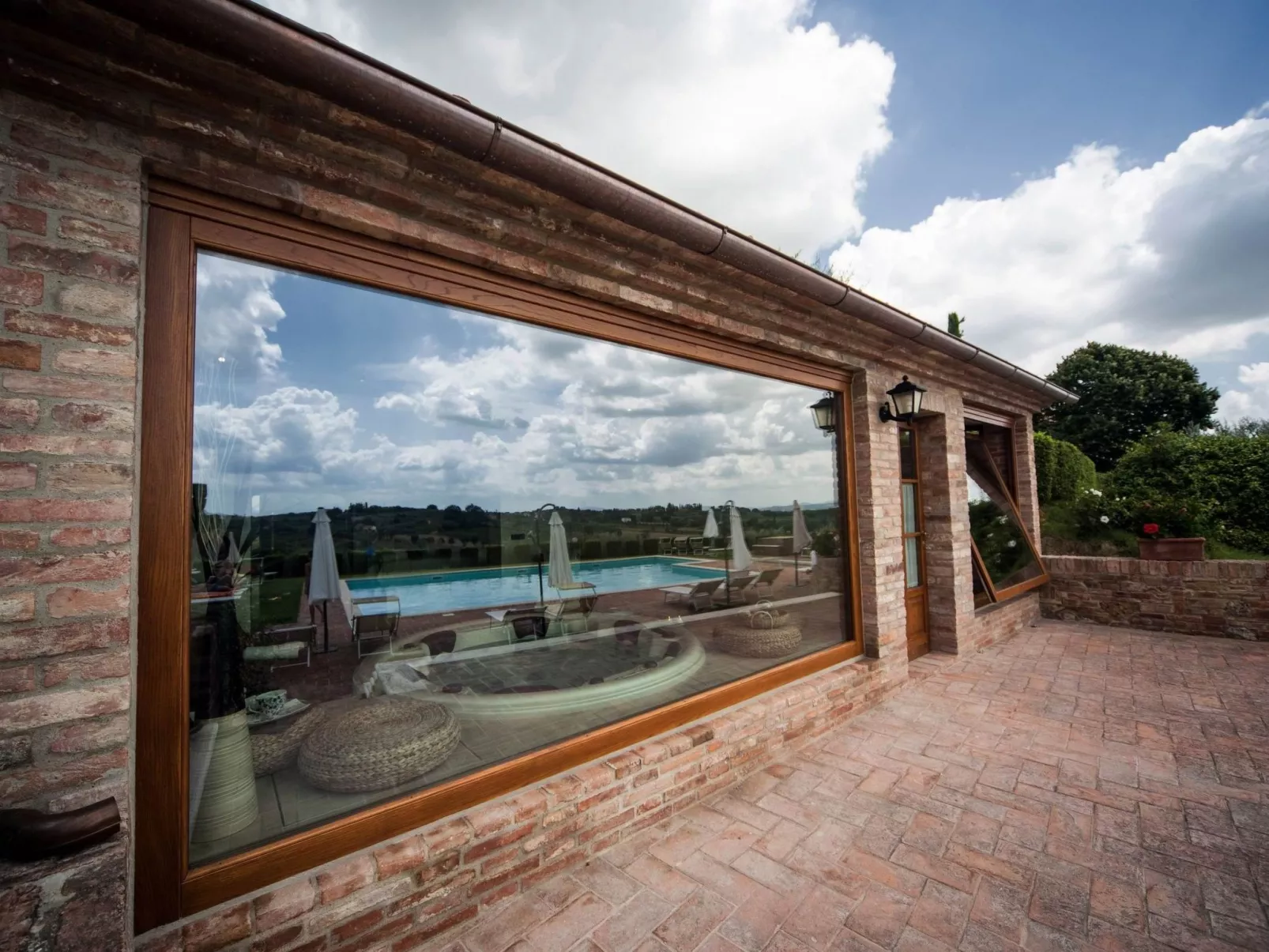 Flach 'Girasole Sanguineto'-Buiten