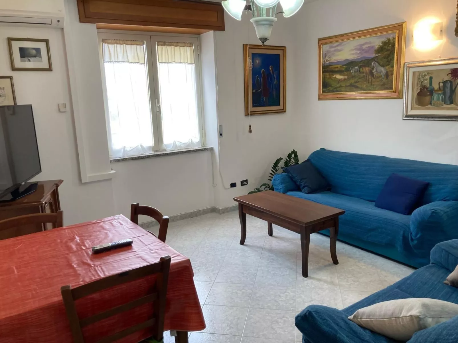 "Via Manin 13" mit Wi-Fi-Image-tags.info