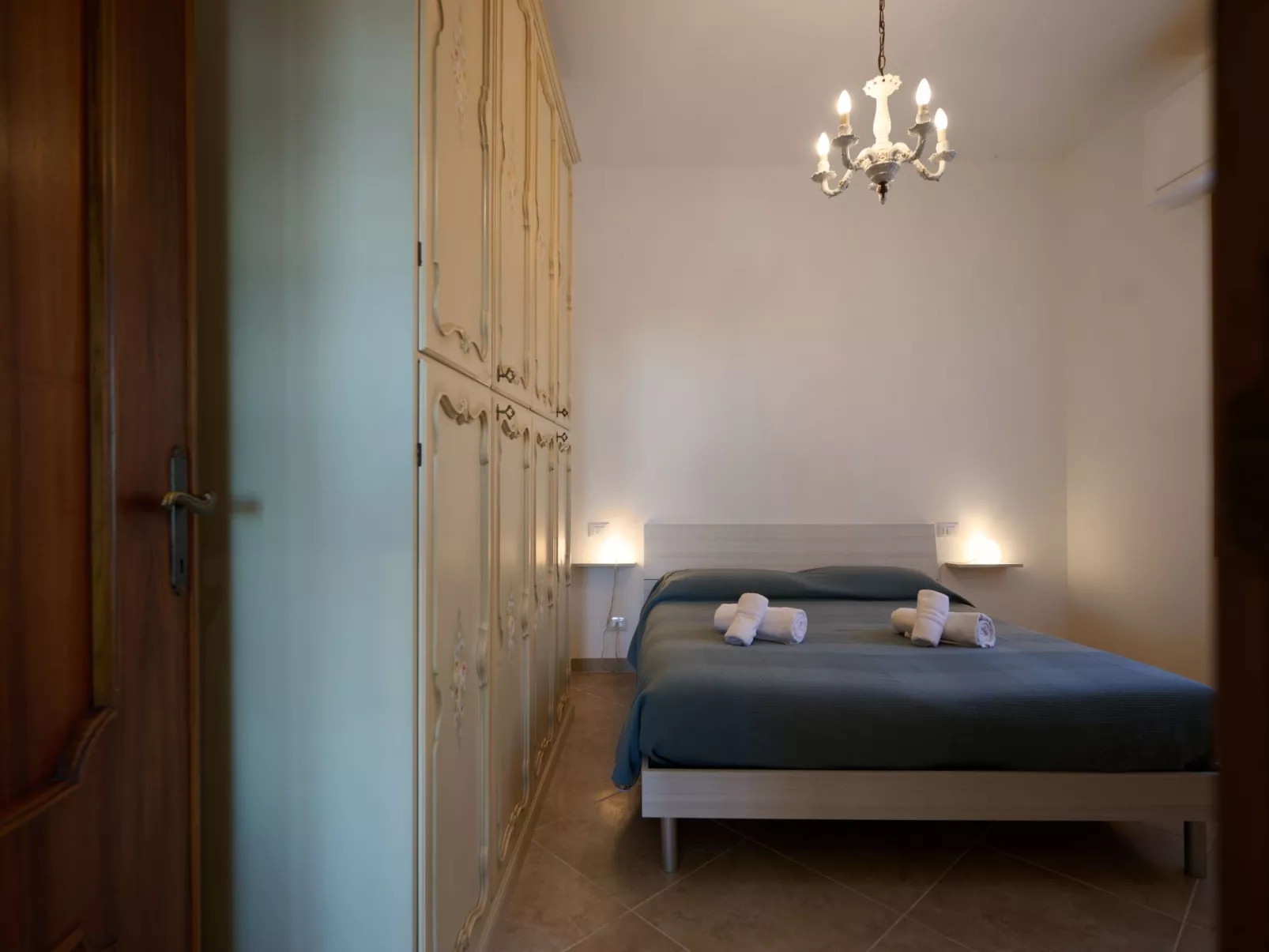 Villa Camilla Gartenwohnung'-Binnen