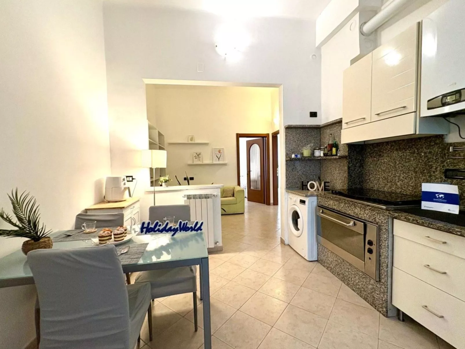 Lichter am Meer bei Holiday World-Binnen