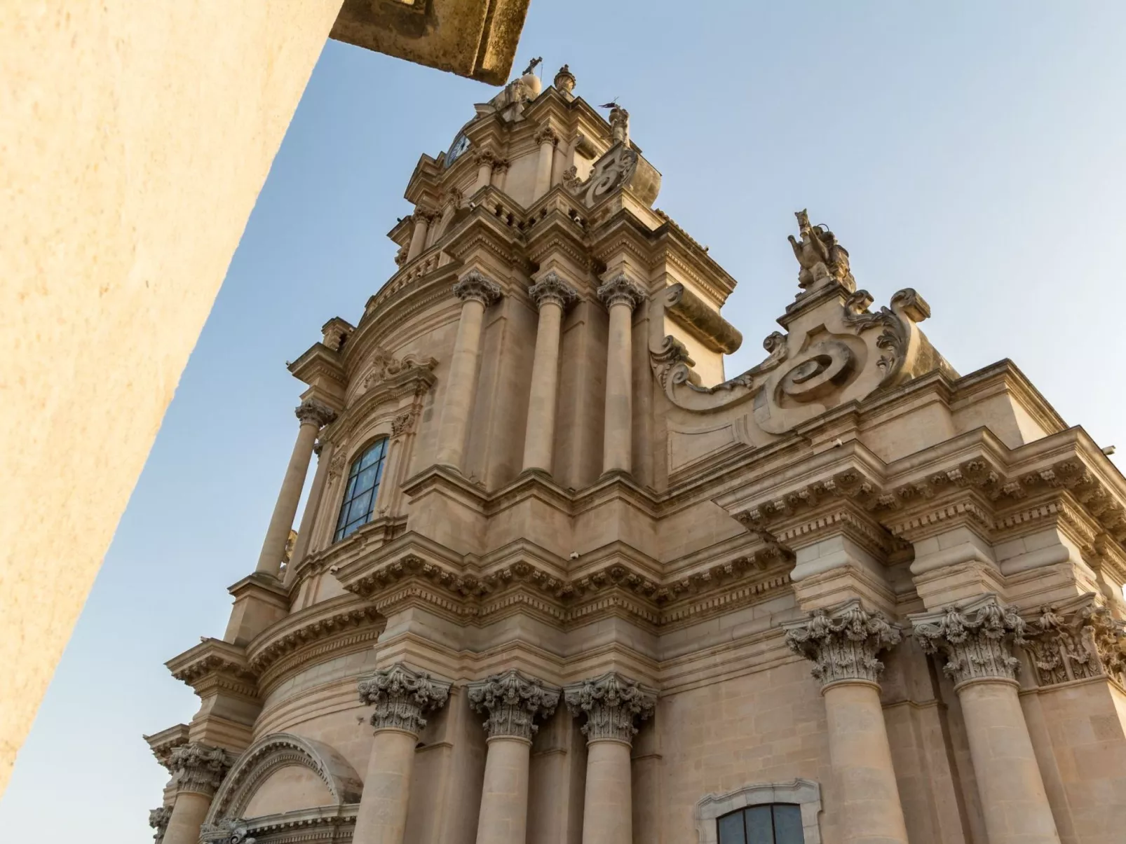 Großes Appartement in Ragusa mit Kleinem Balkon-Image-tags.info