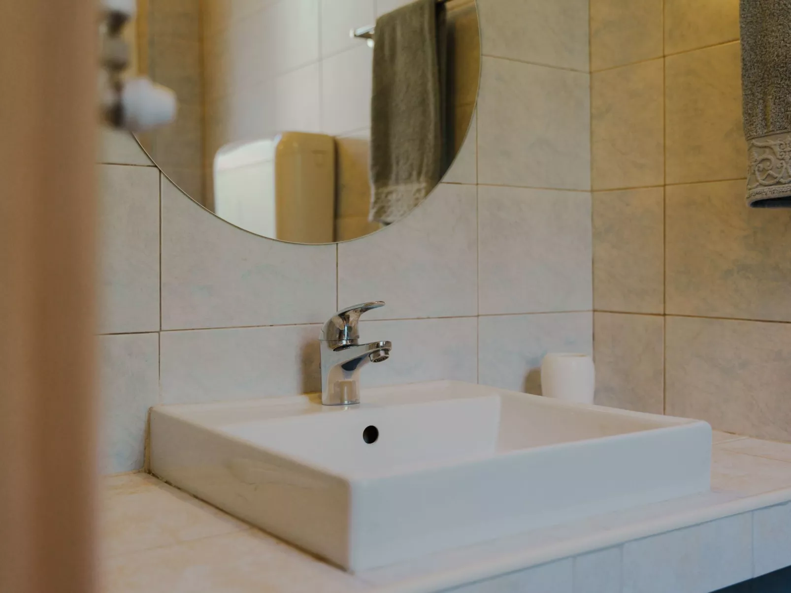 Villa zur alleinigen Nutzung mit 4 Wohnungen-Binnen