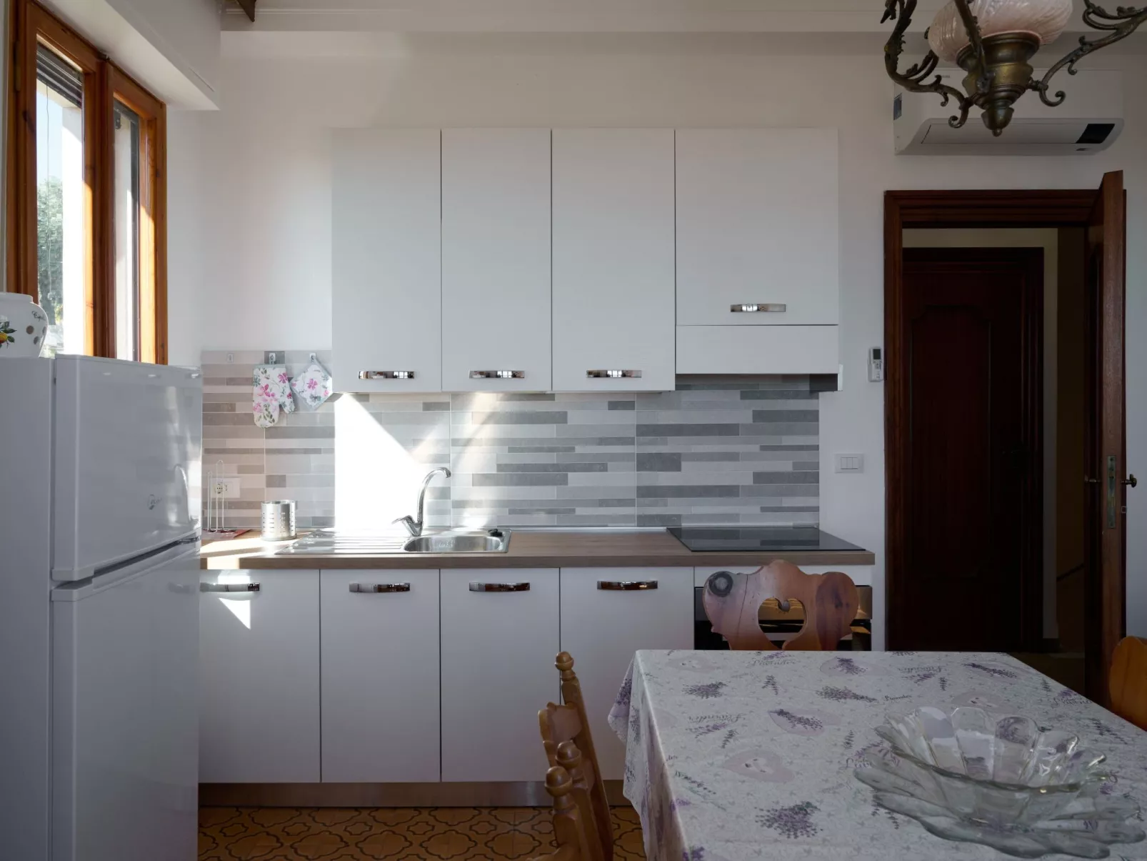 Villa Camilla Wohnung Terrasse-Binnen