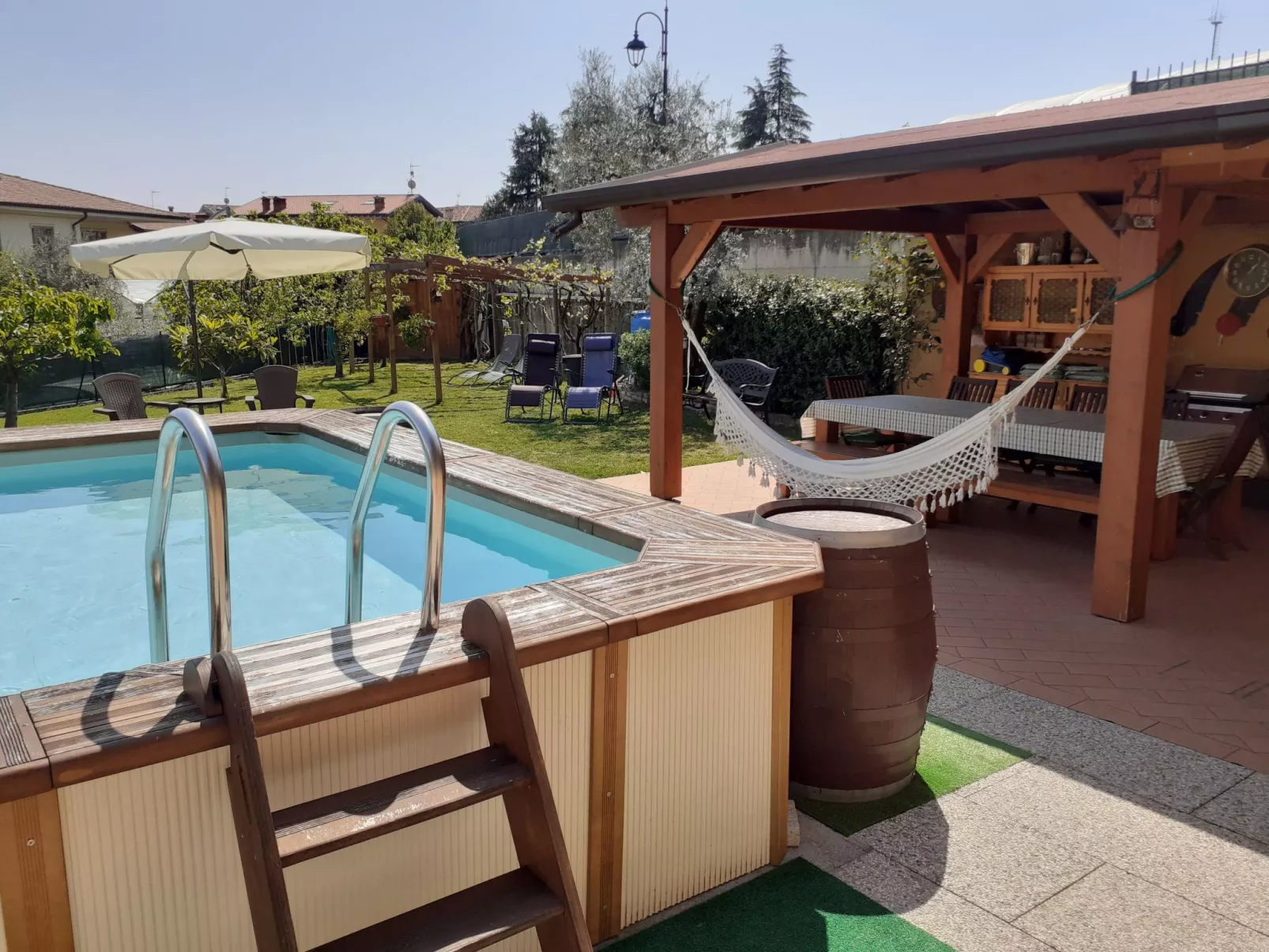 Appto. "Villa La Veranda" mit Garten und Pool-Buiten