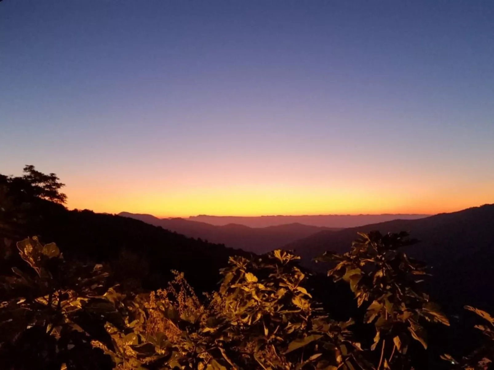 Schönes Ferienhaus mit Garten und Whirlpool-Buiten