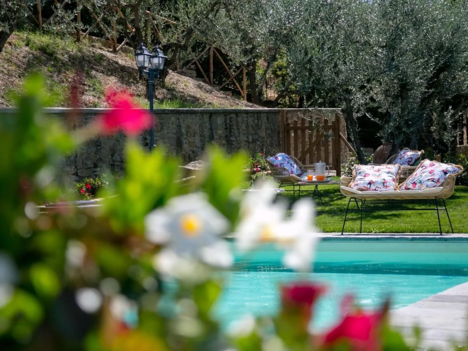 Wunderschöne Wohnung in Cortona mit Großer Terrasse-Buiten