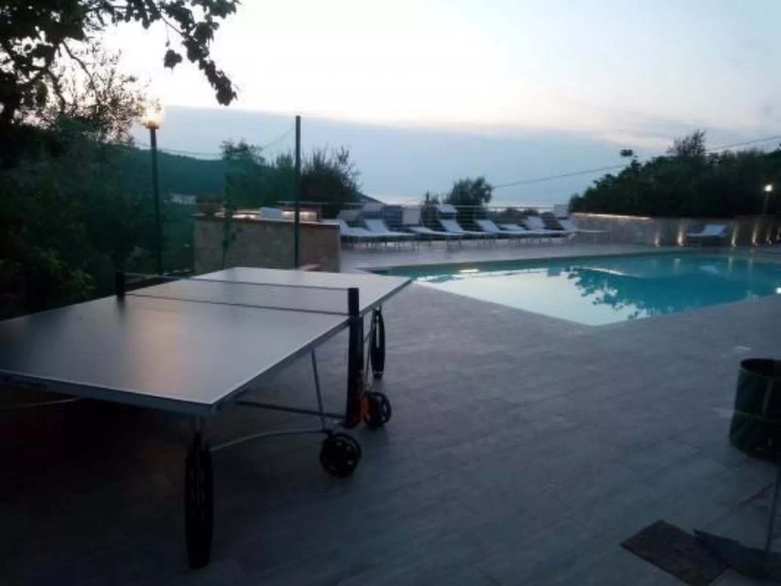 Brandneue Wohnung in Villa mit Schwimmbad-Image-tags.info