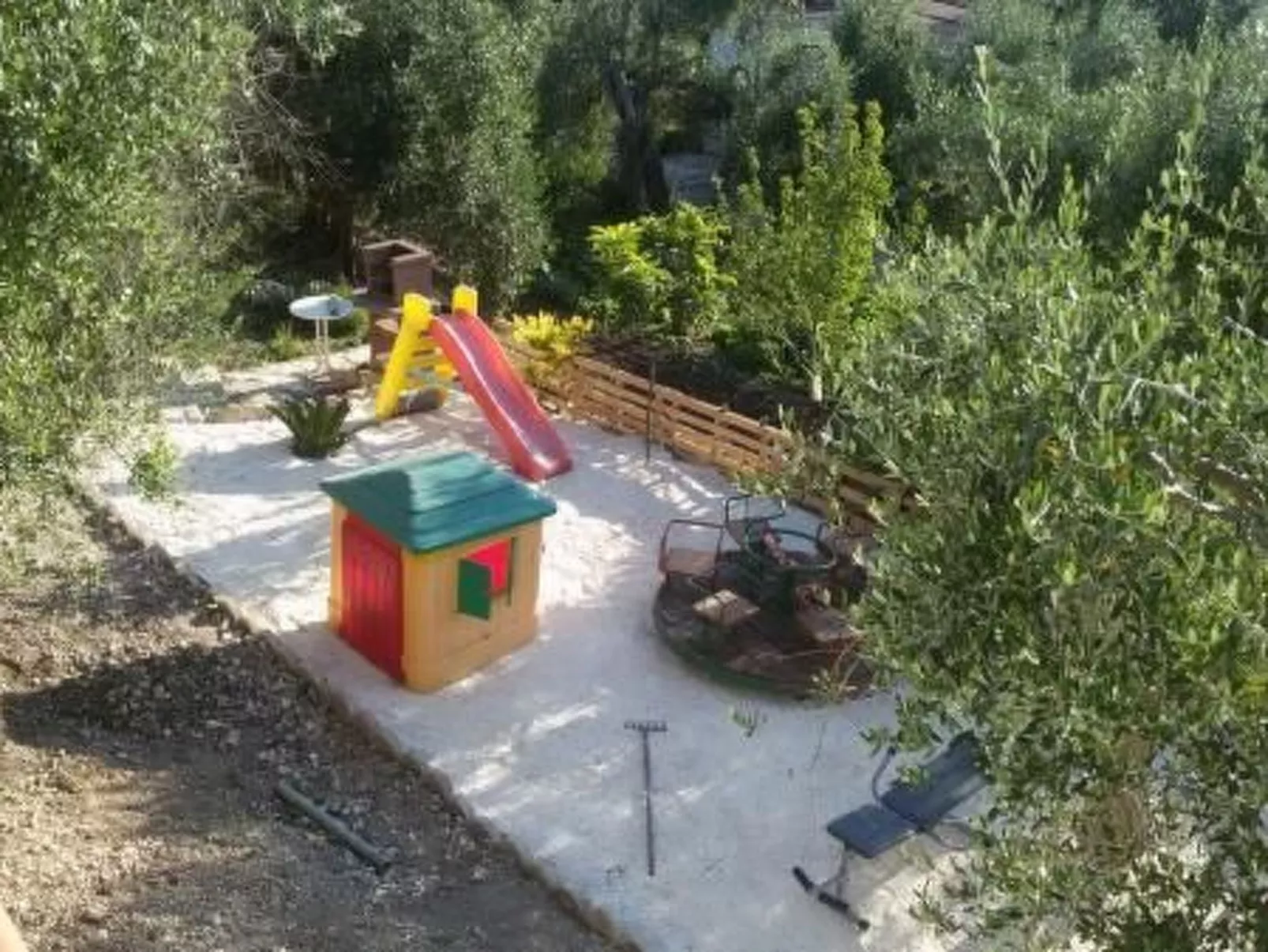 Zwei-Zimmer-Penthouse-Wohnung mit Terrasse mit Meerblick-Image-tags.info