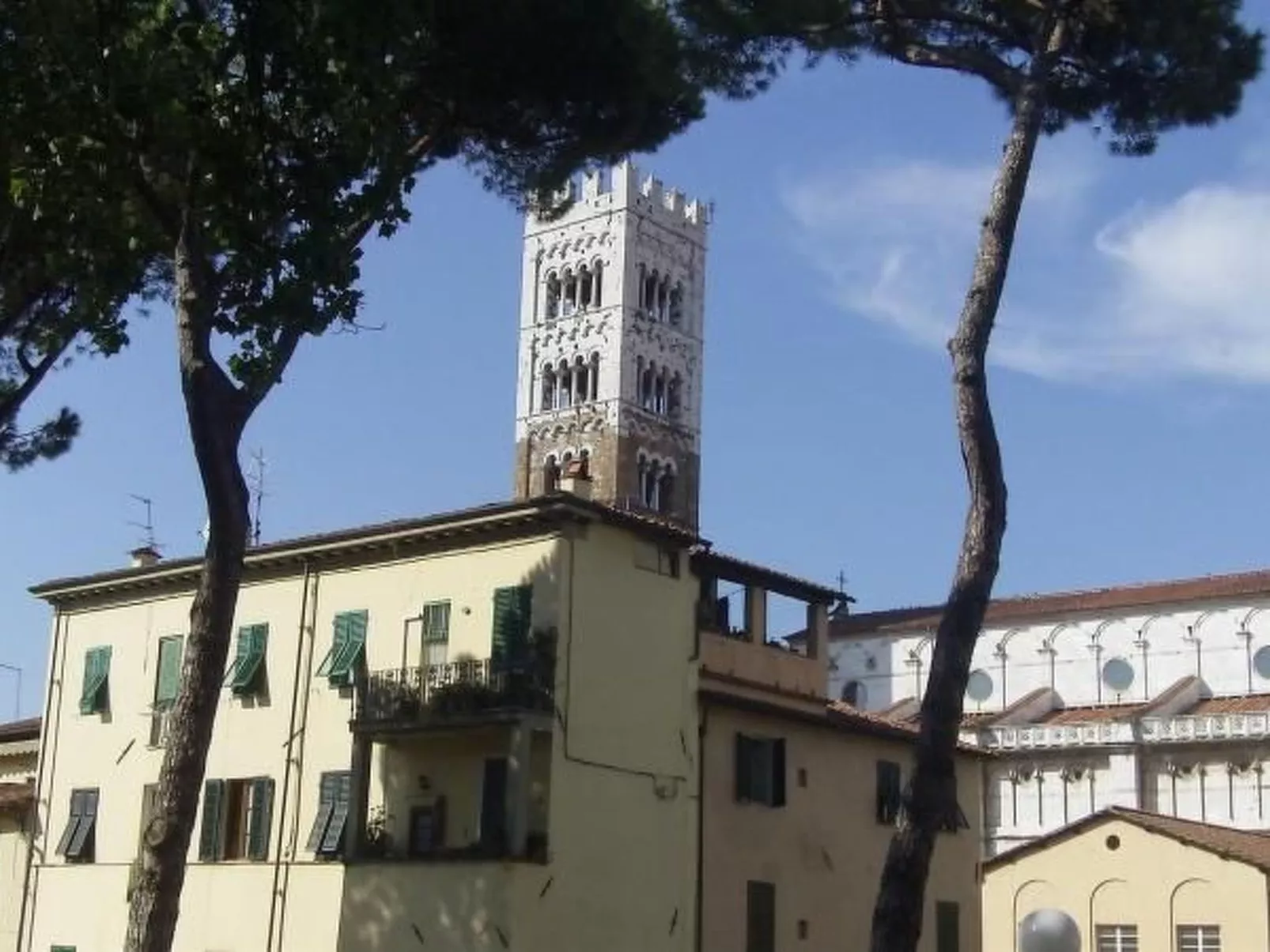 Mobilheim auf einem Campingplatz in der Nähe des Meeres, Pisa,-Buiten