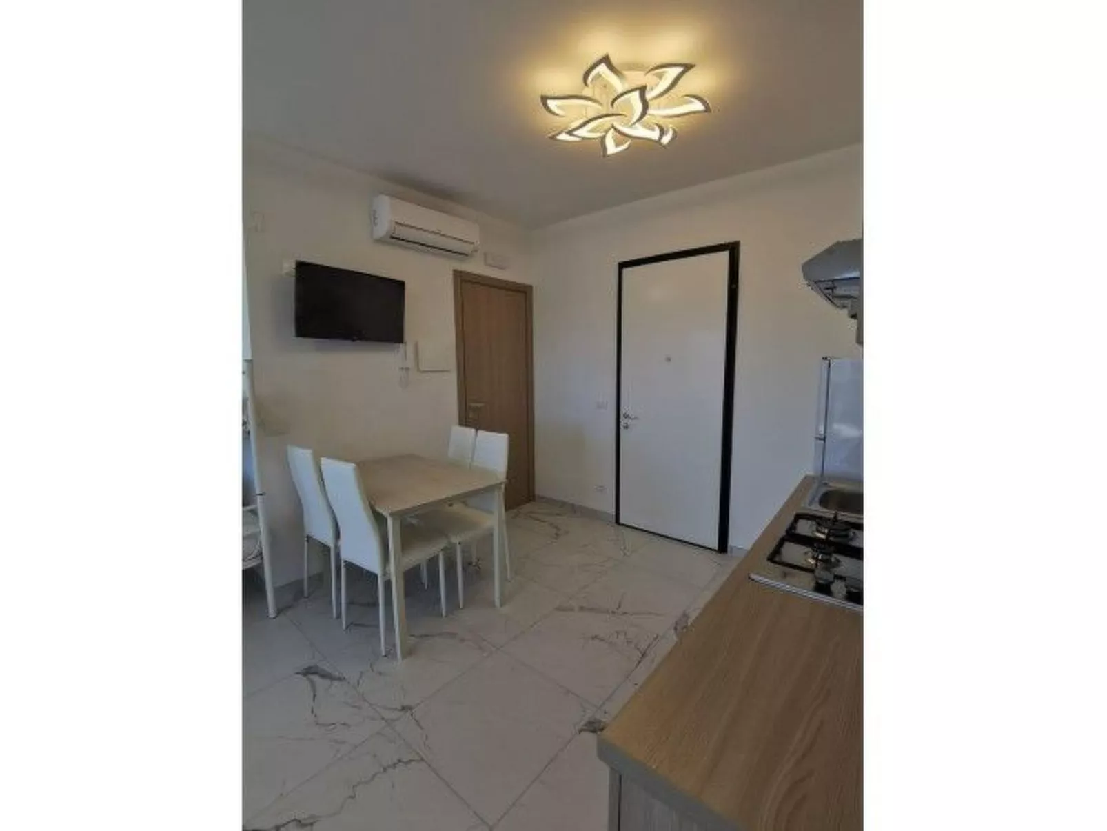 Ein-Zimmer-Wohnung "Saturno 303"-Binnen