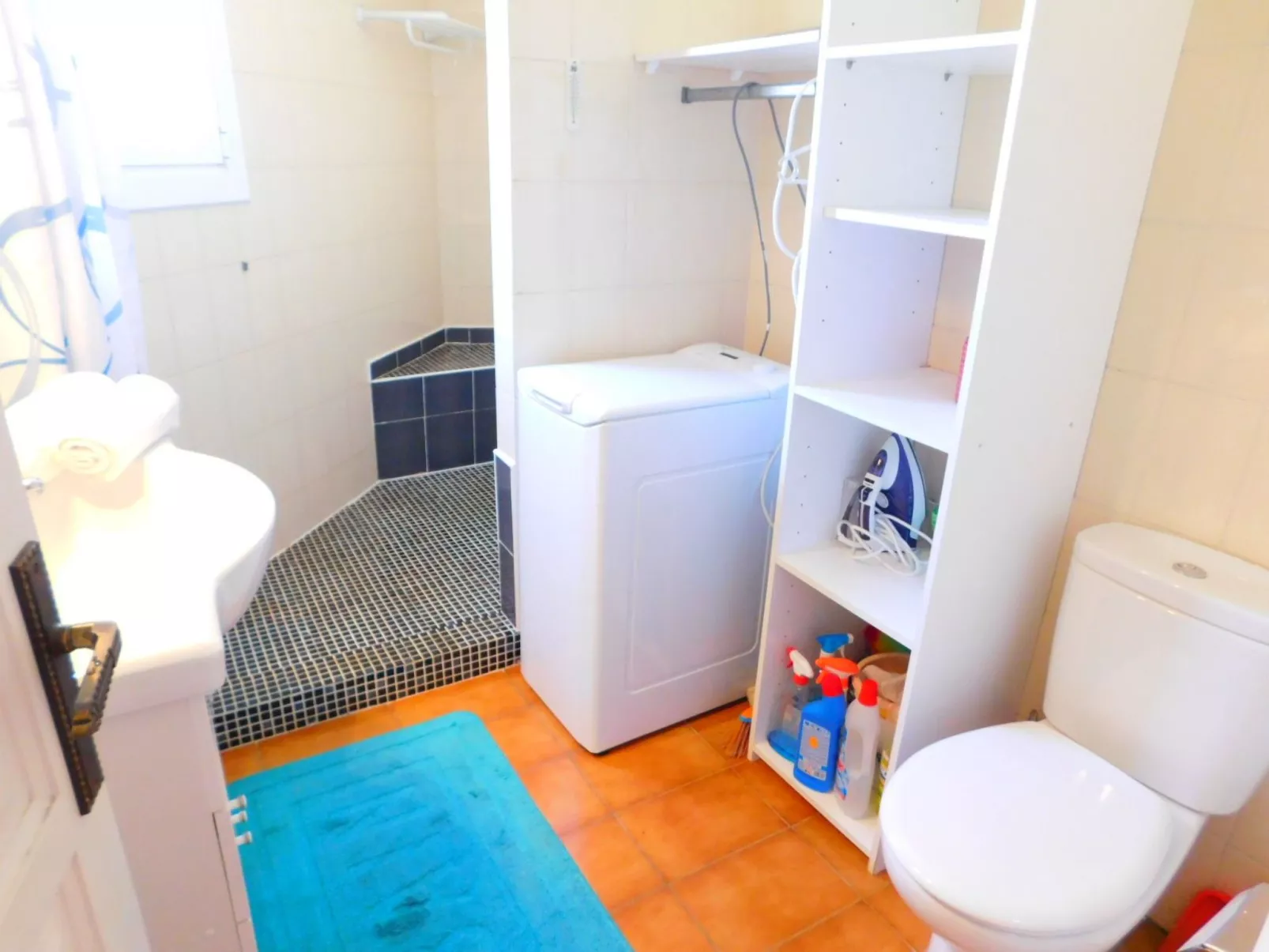 Zimmer mit Parkplatz Roses, Costa Brava-Binnen