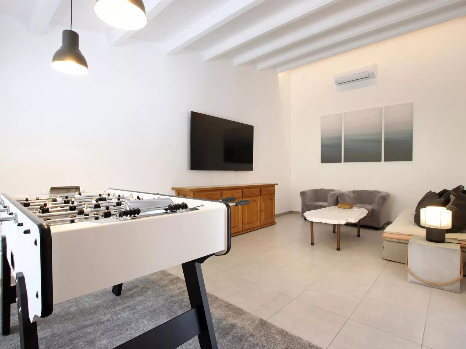 Beeindruckende große Villa in der Nähe von Cala San Vicente-Image-tags.info