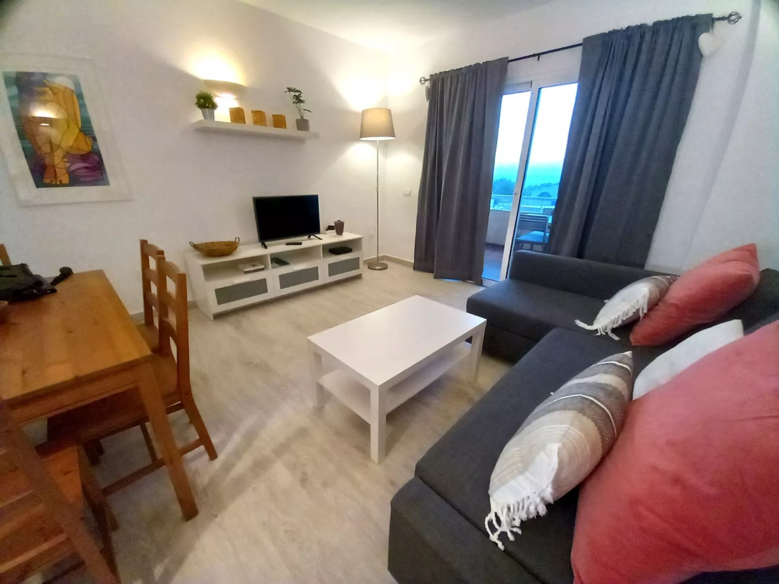 Ferienunterkunft "Marineda Medano".-Binnen