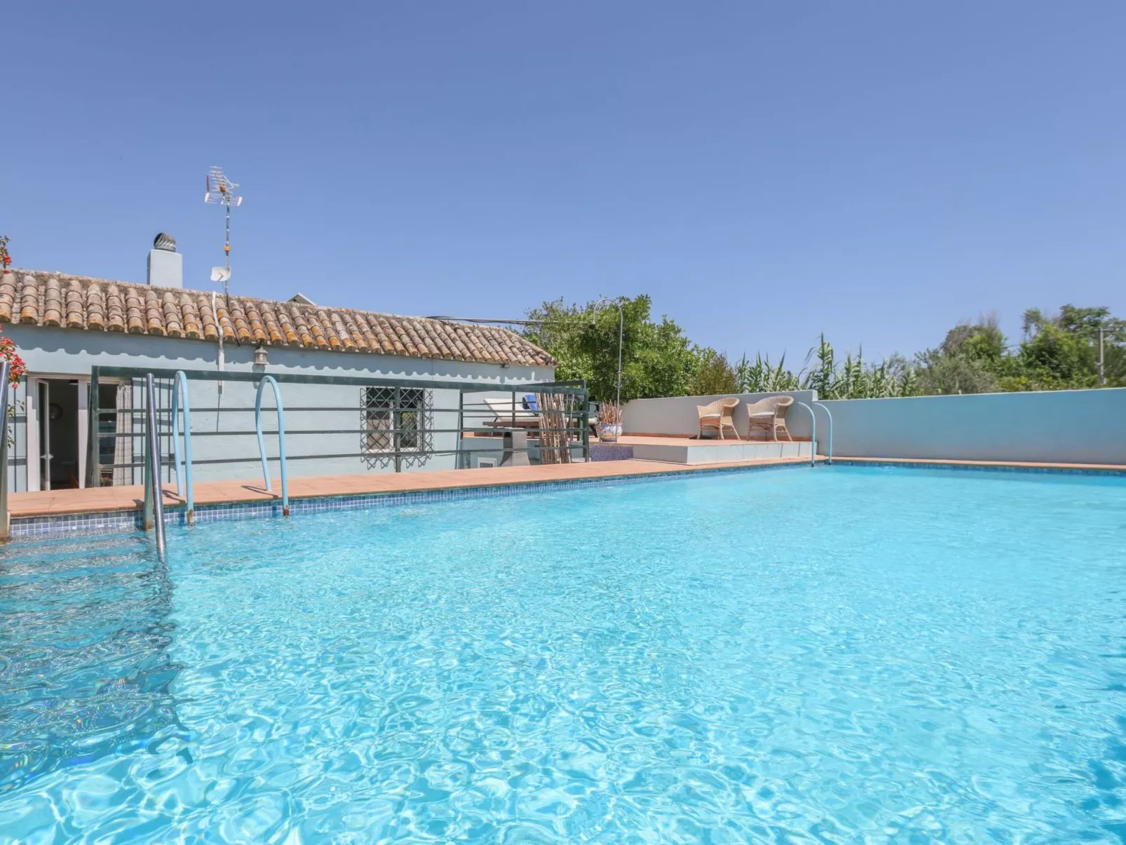 Landhaus Villa Moral-Buiten