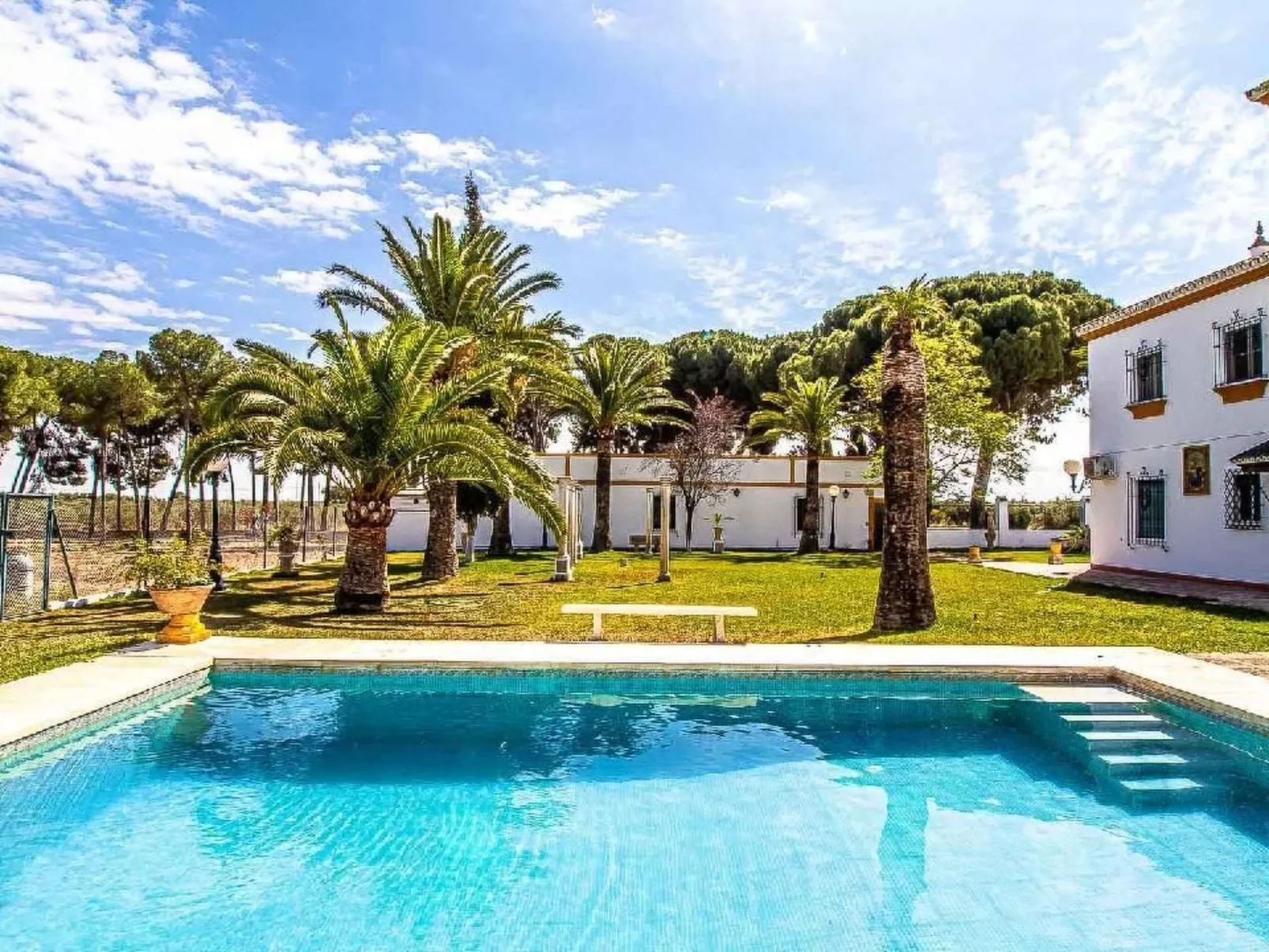 Hacienda El Corchuelo-Image-tags.info