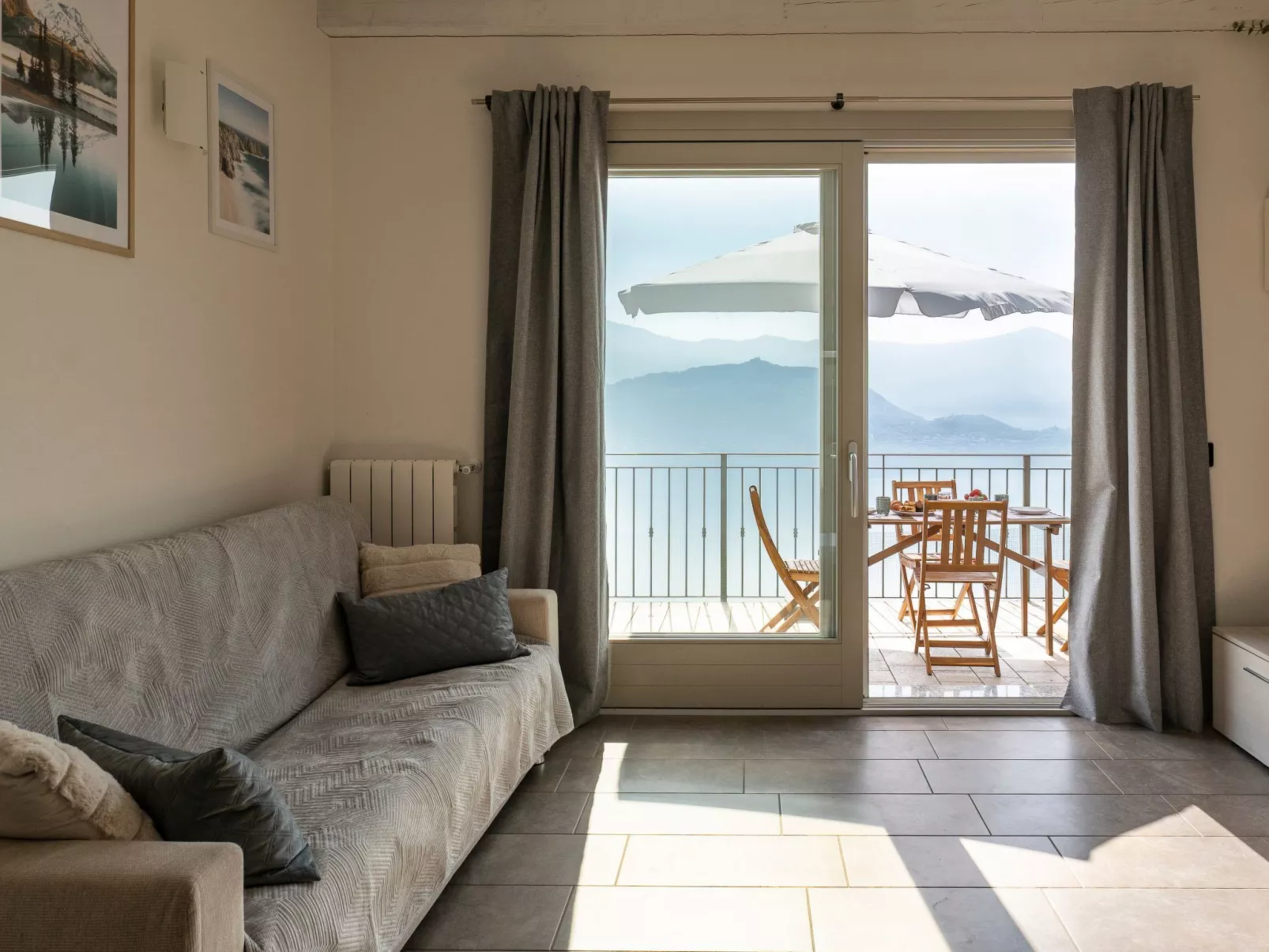 Cherubino 2", Dreizimmerwohnung mit Pool und Terrasse-Binnen