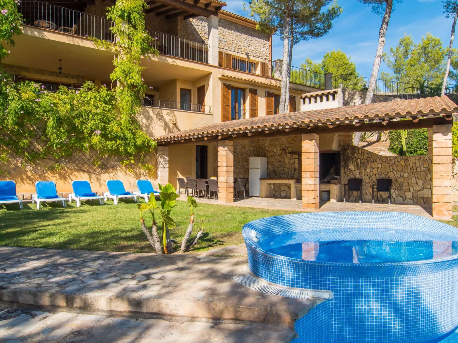 "Sa Mola" mit Terrasse