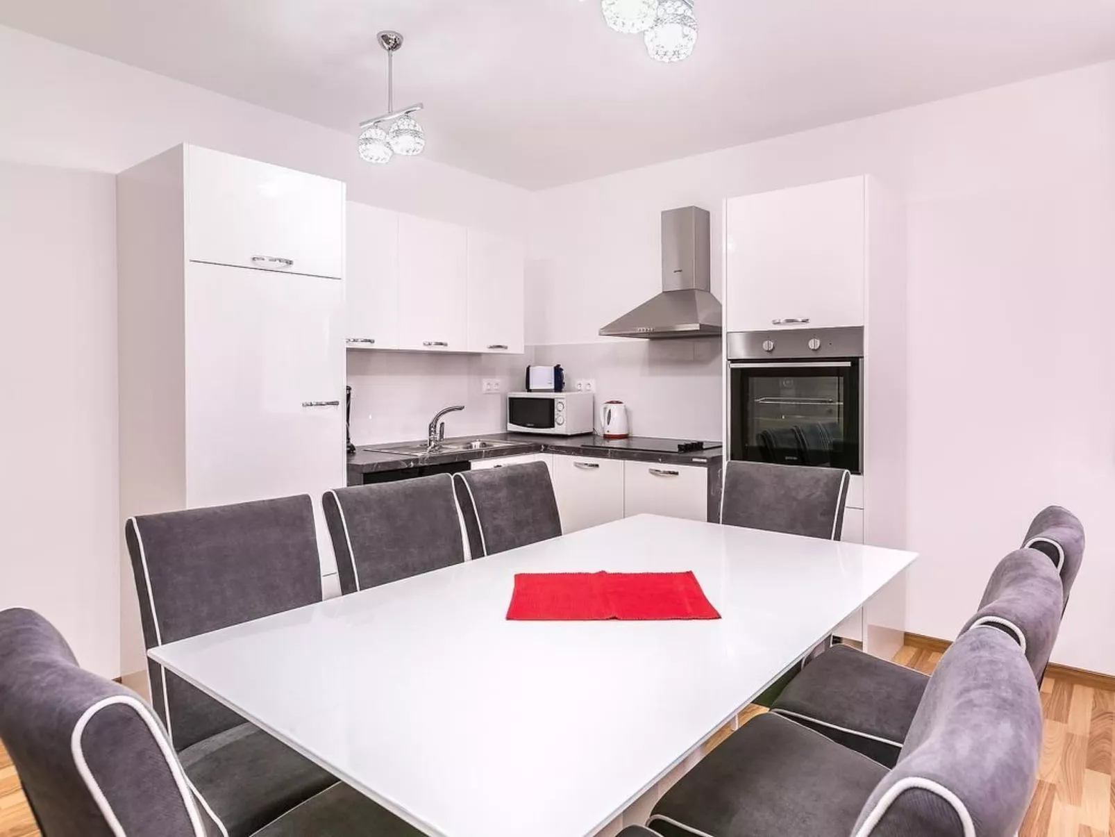 Wohnung mit Balkon-Image-tags.info