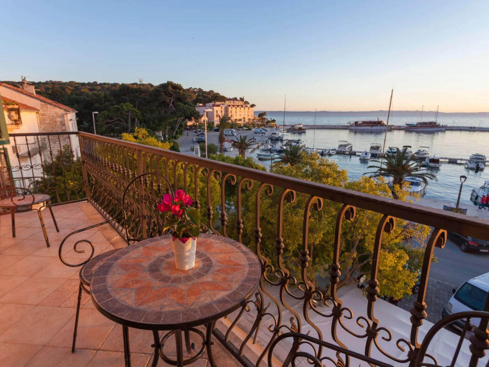 Wohnung "Slavija" mit Whirlpool-Buiten