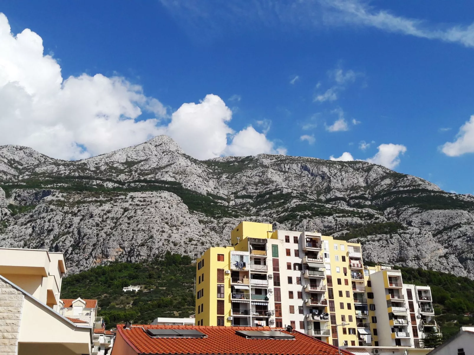 Gemütliches Studio-Apartment mit Blick auf das Biokovo-Gebirge-Image-tags.info