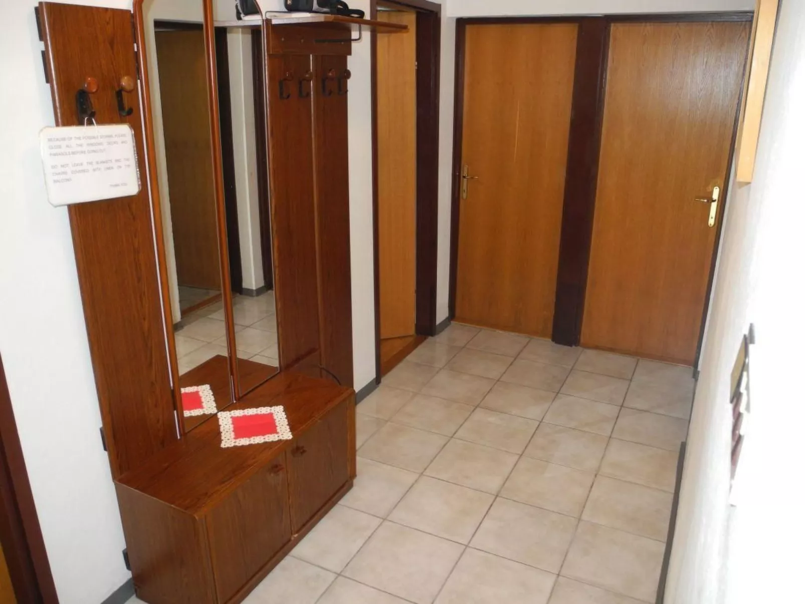 Appartement mit Balkon und Meerblick-Binnen